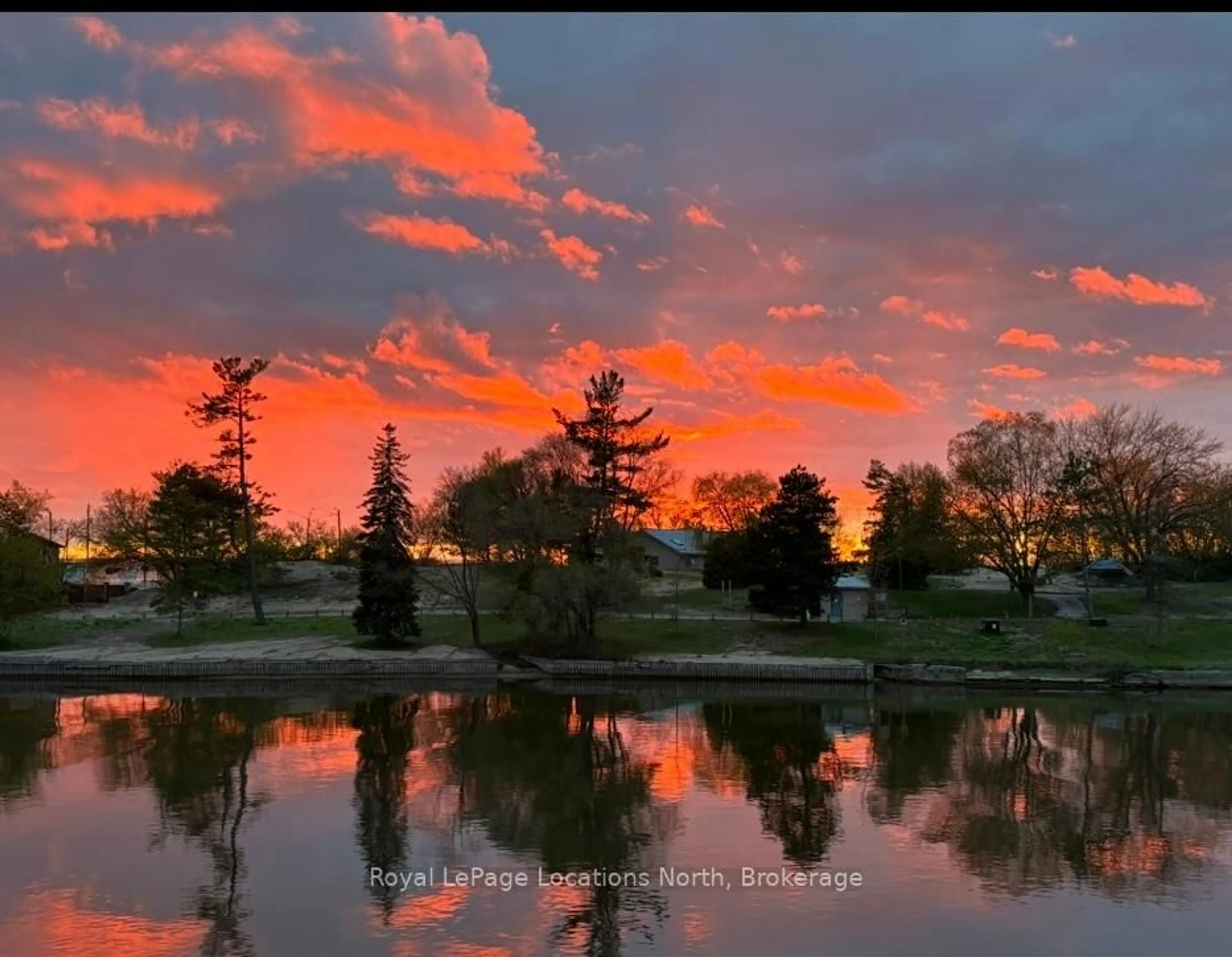 Blurry image for 64 RIVER Rd #3, Wasaga Beach Ontario L9Z 2L1