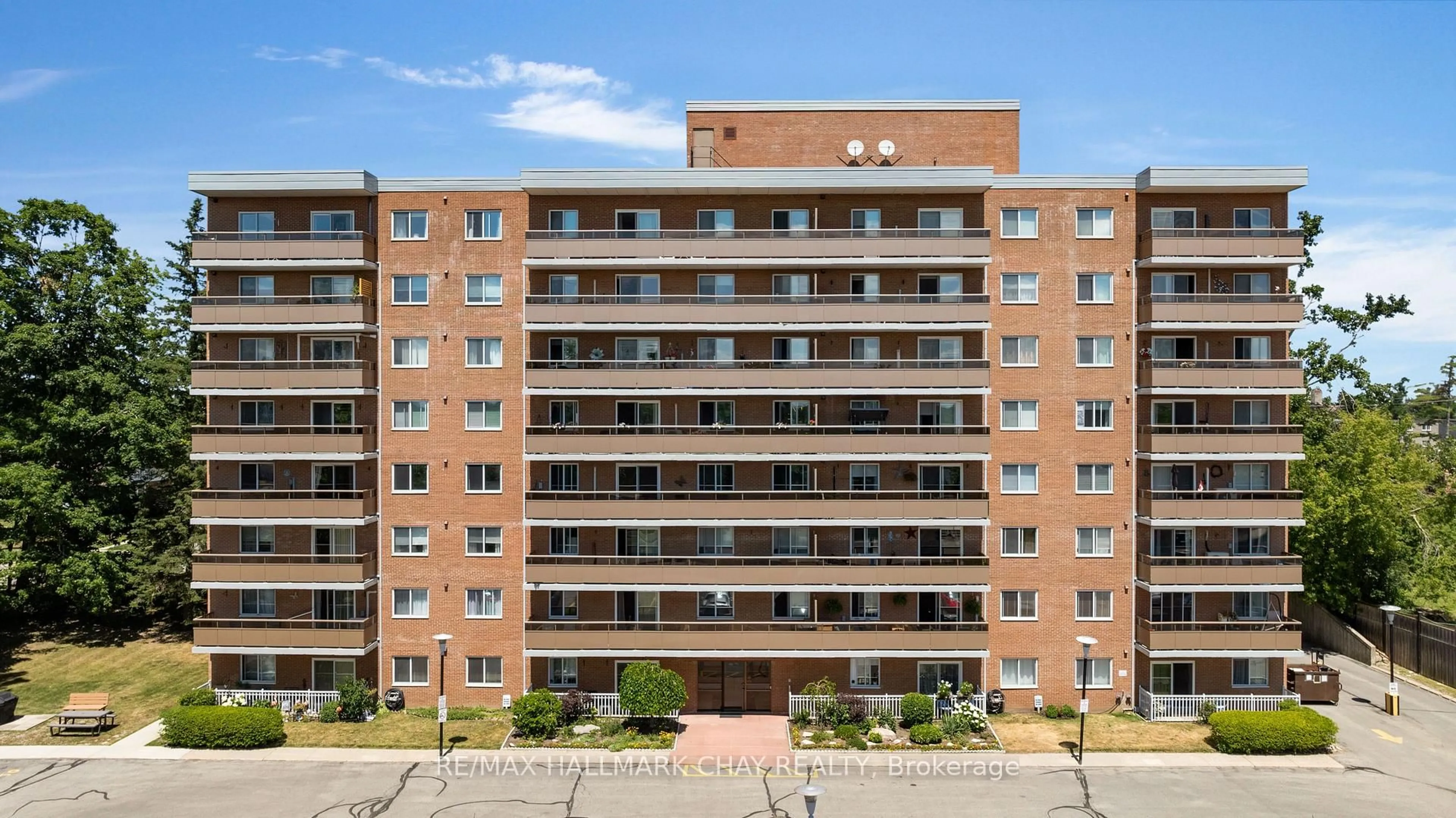 Unknown for 414 BLAKE St #406, Barrie Ontario L4M 5J7
