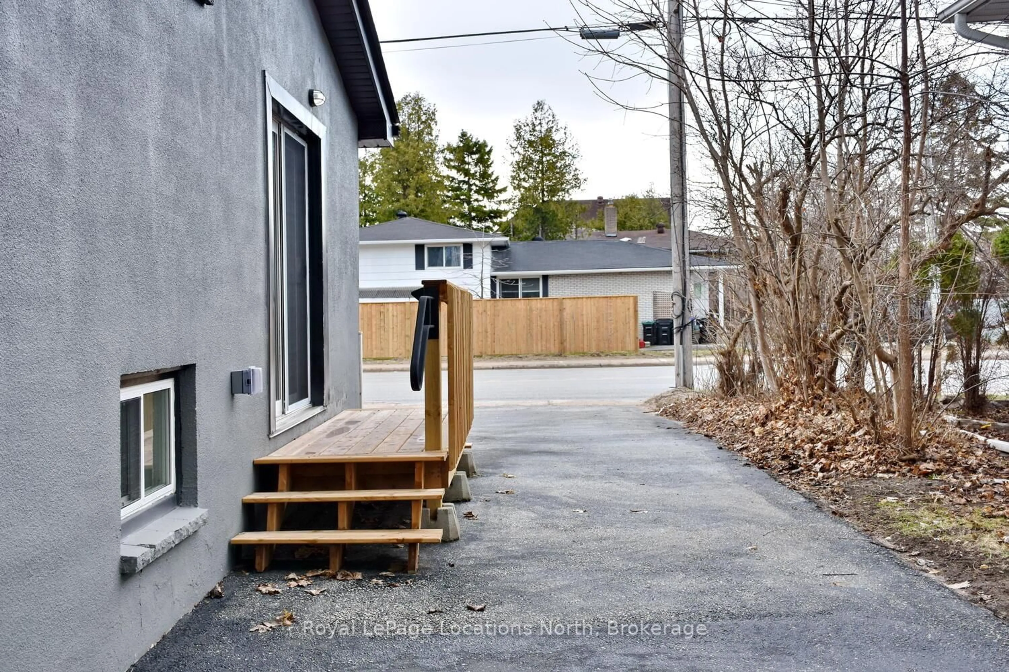 Patio, street for 85 Huron St, Collingwood Ontario L9Y 1C7