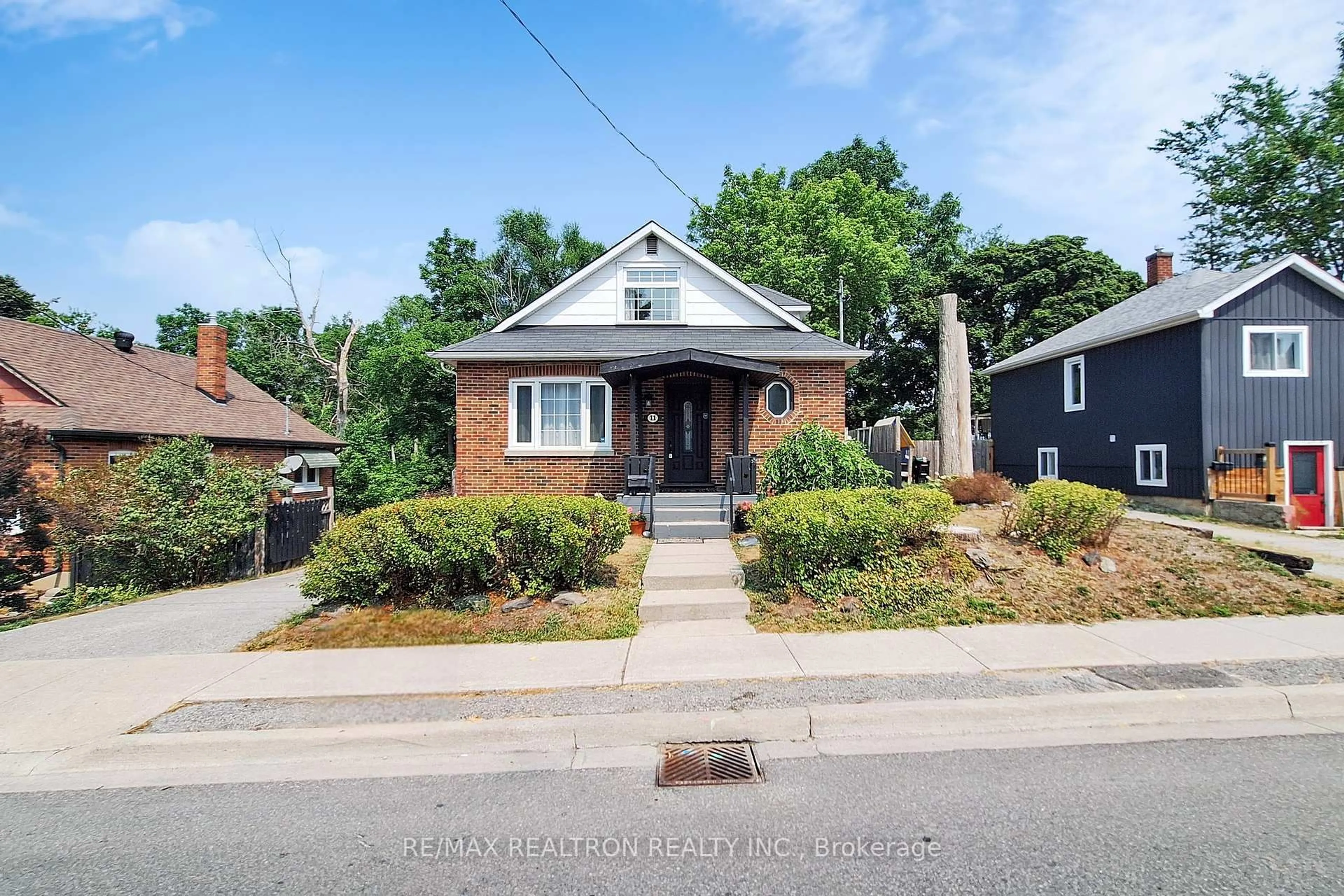 Home with brick exterior material, street for 11 Eccles St, Barrie Ontario L4N 1Y1