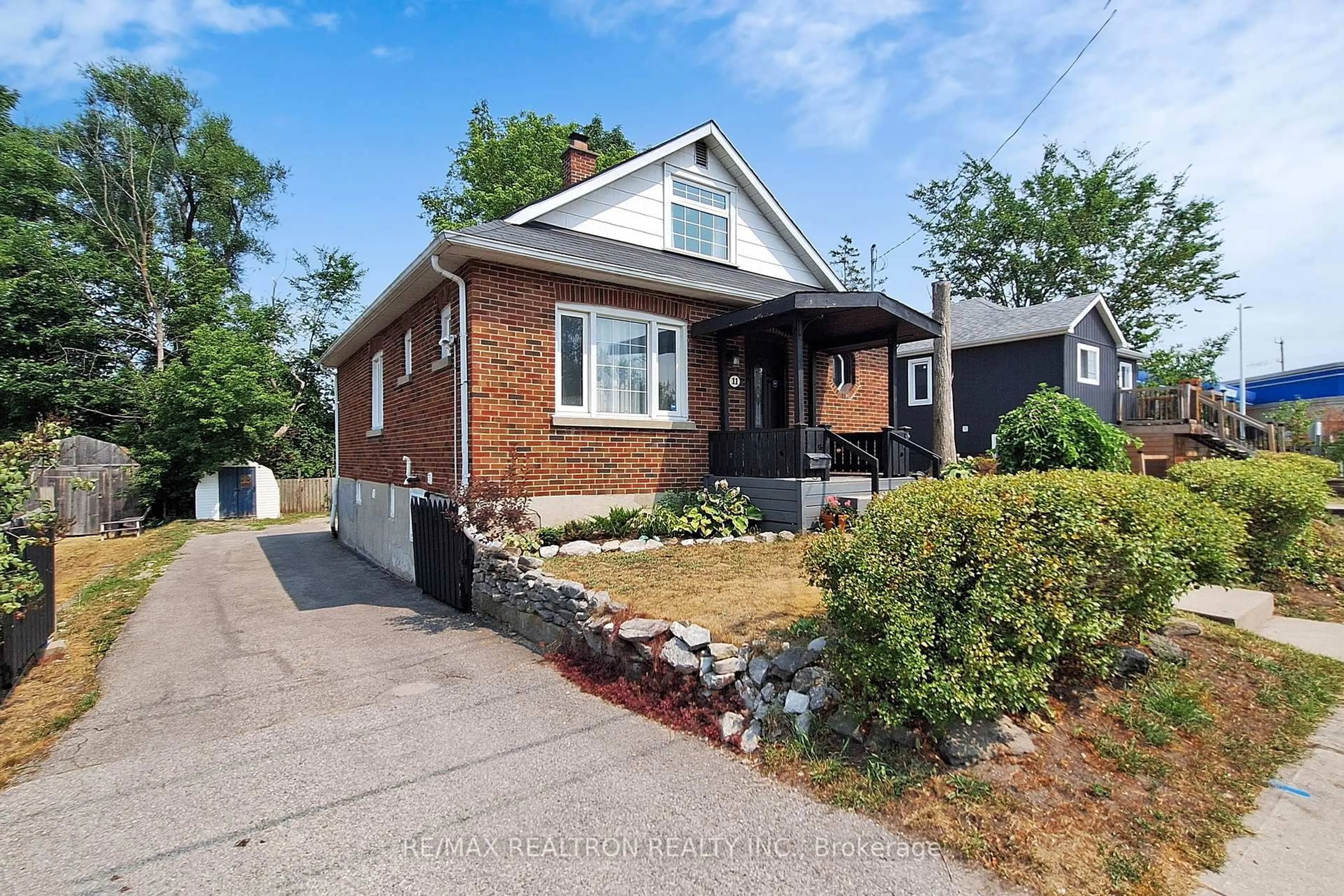 Home with brick exterior material, street for 11 Eccles St, Barrie Ontario L4N 1Y1