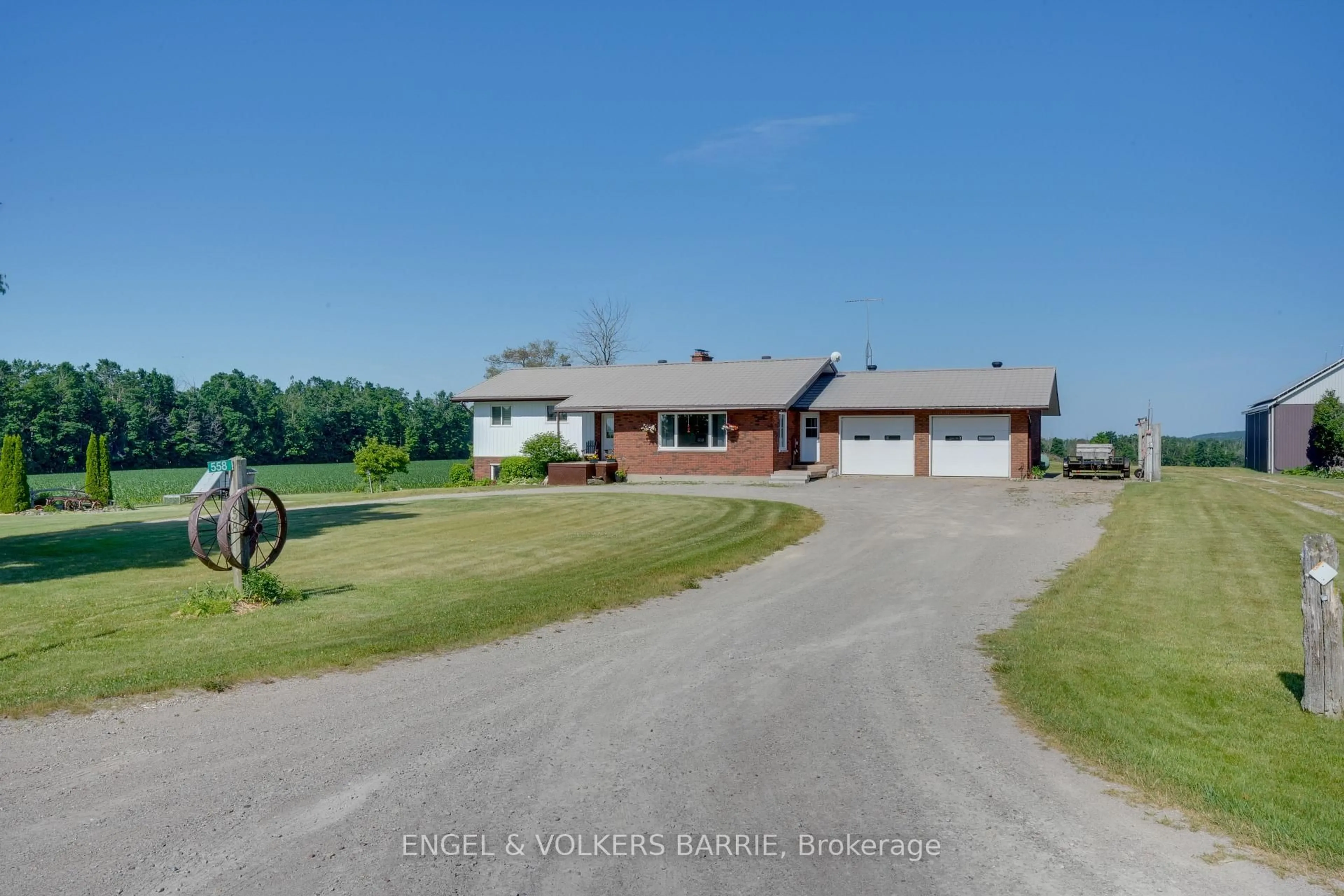 A pic from outside/outdoor area/front of a property/back of a property/a pic from drone, unknown for 558 1 Line, Oro-Medonte Ontario L0L 2L0