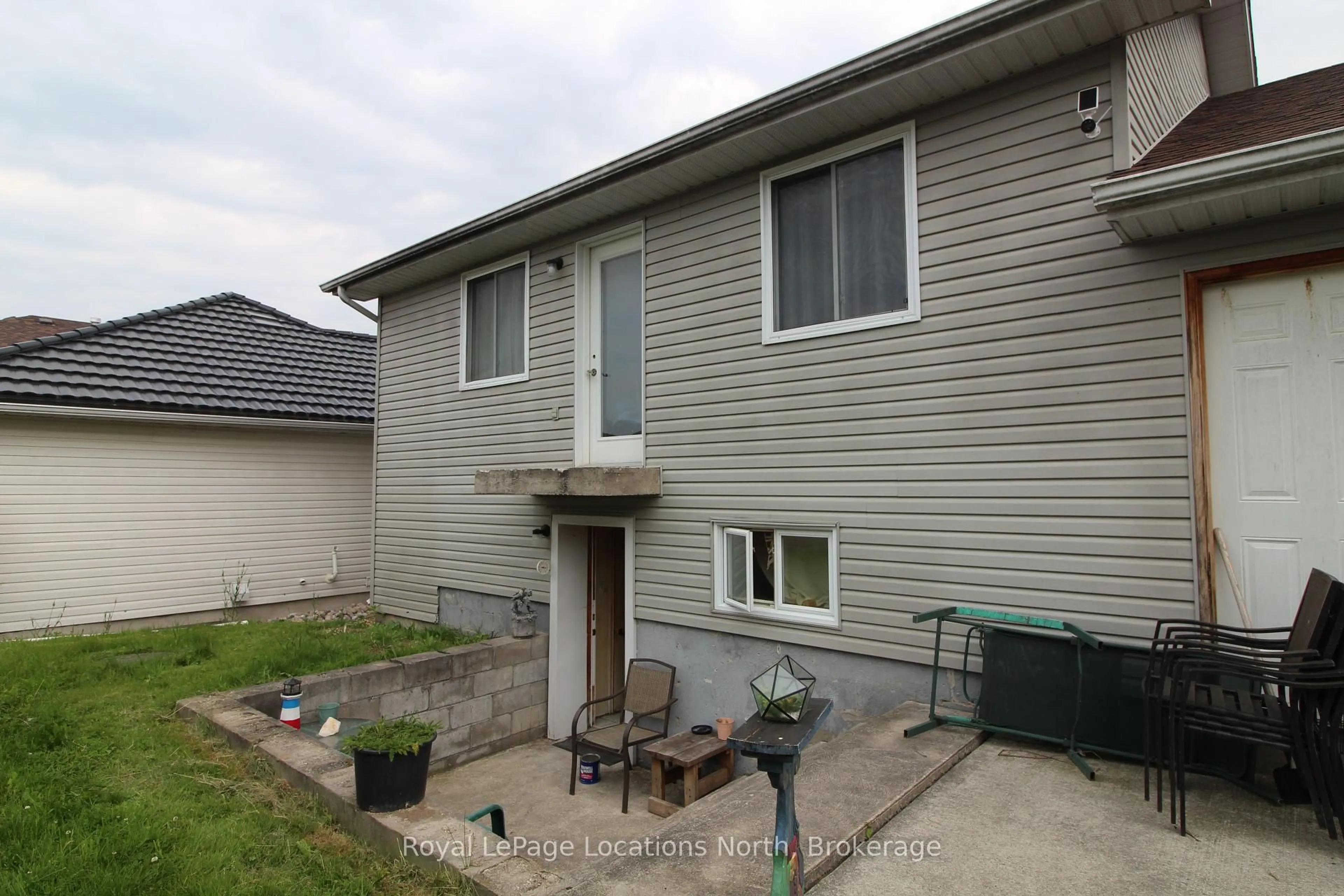 Unknown for 113 Erie St, Collingwood Ontario L9Y 1P5