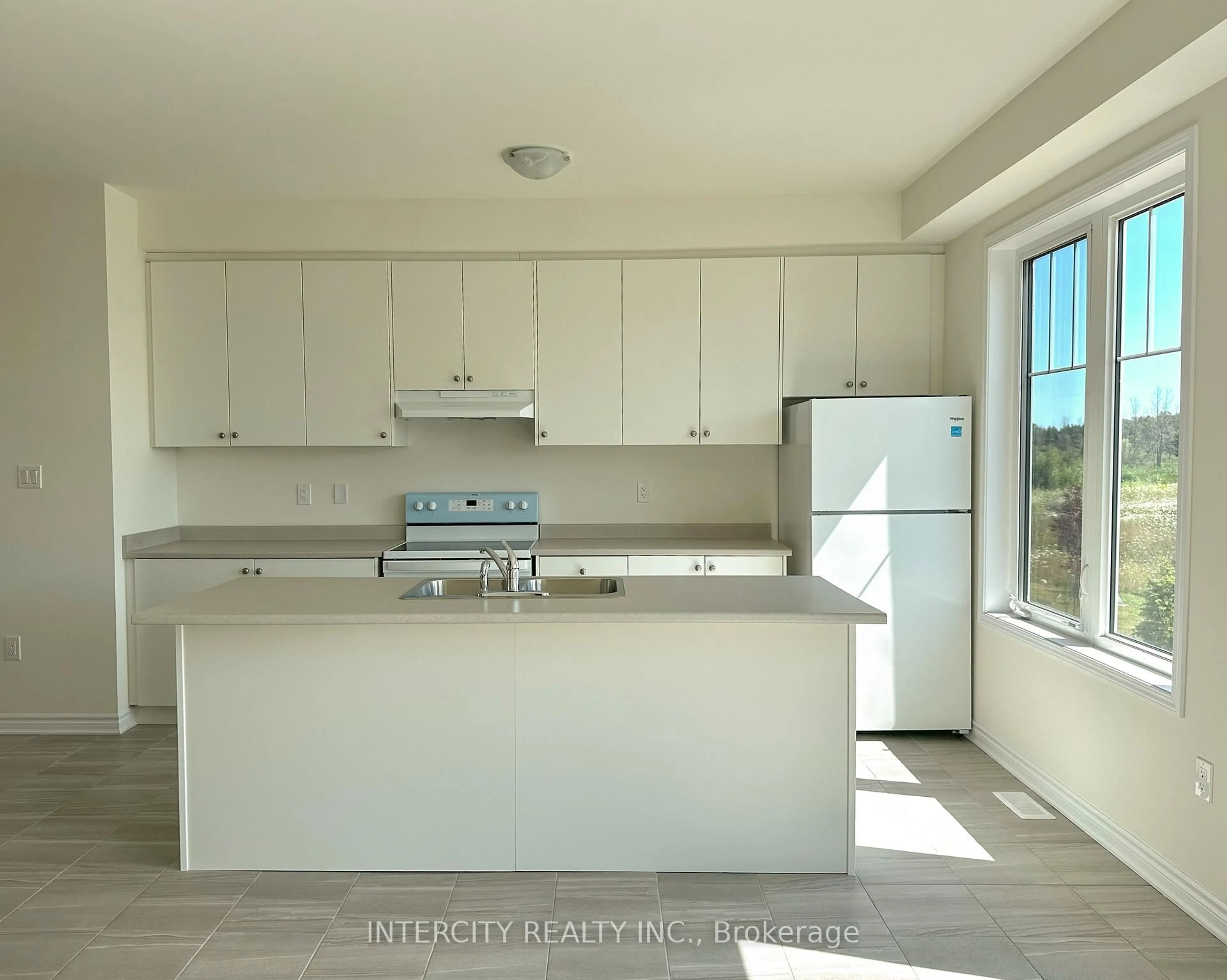 Standard kitchen, unknown for 88 Sandhill Crane Dr, Wasaga Beach Ontario L9Z 0K4