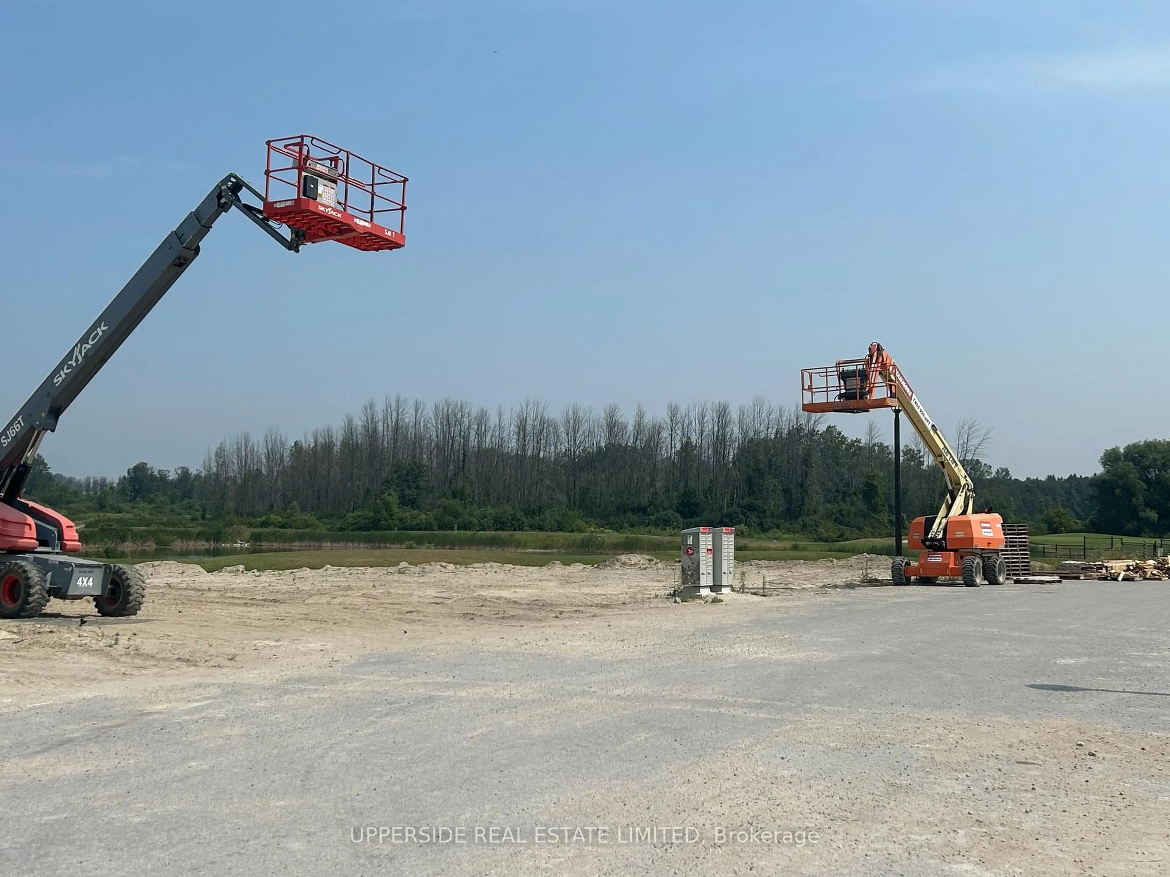 Unknown for 241 Village Gate Dr, Wasaga Beach Ontario L9Z 0J7
