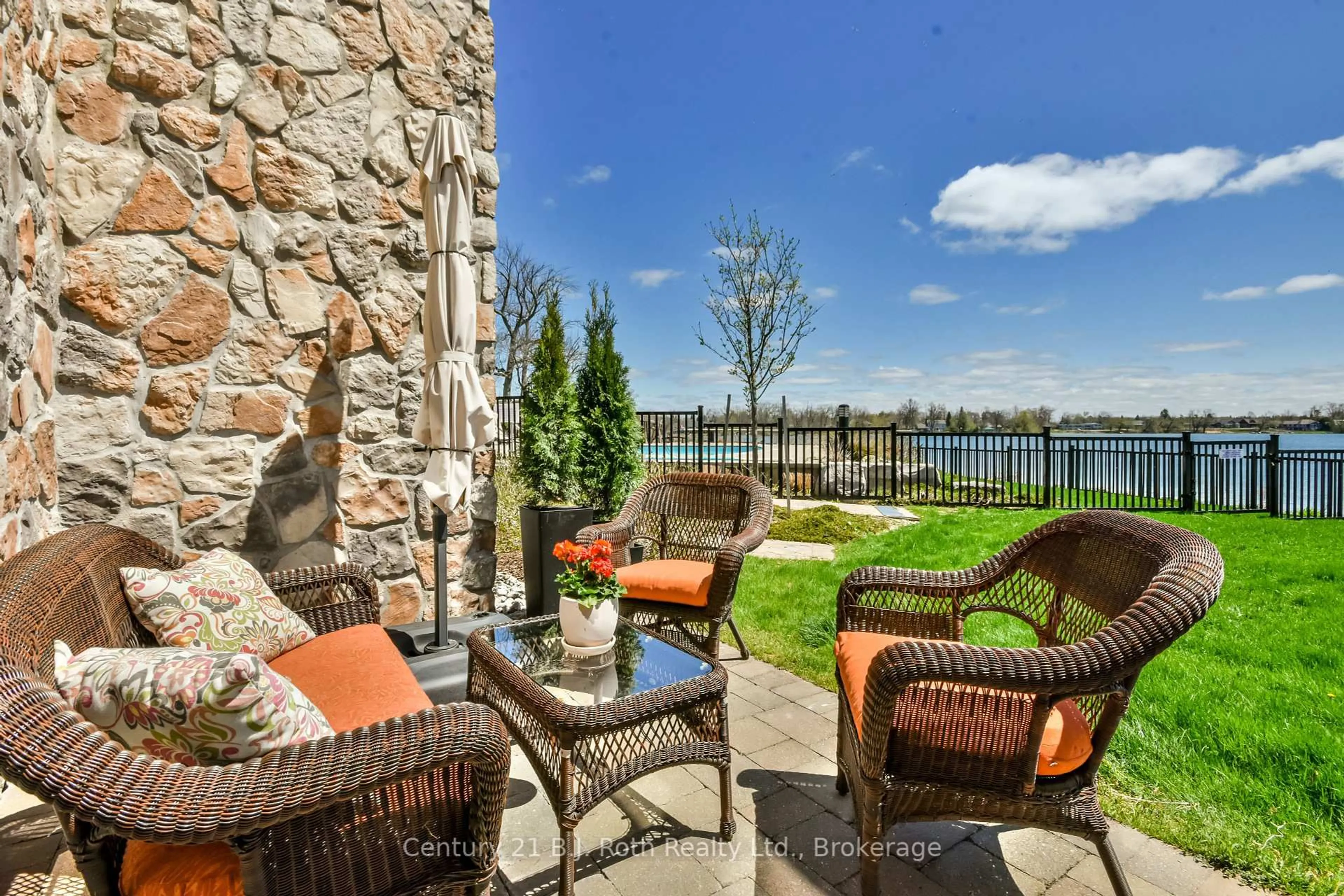 Patio, water/lake/river/ocean view for 90 Orchard Point Rd #LS04, Orillia Ontario L3V 8K4
