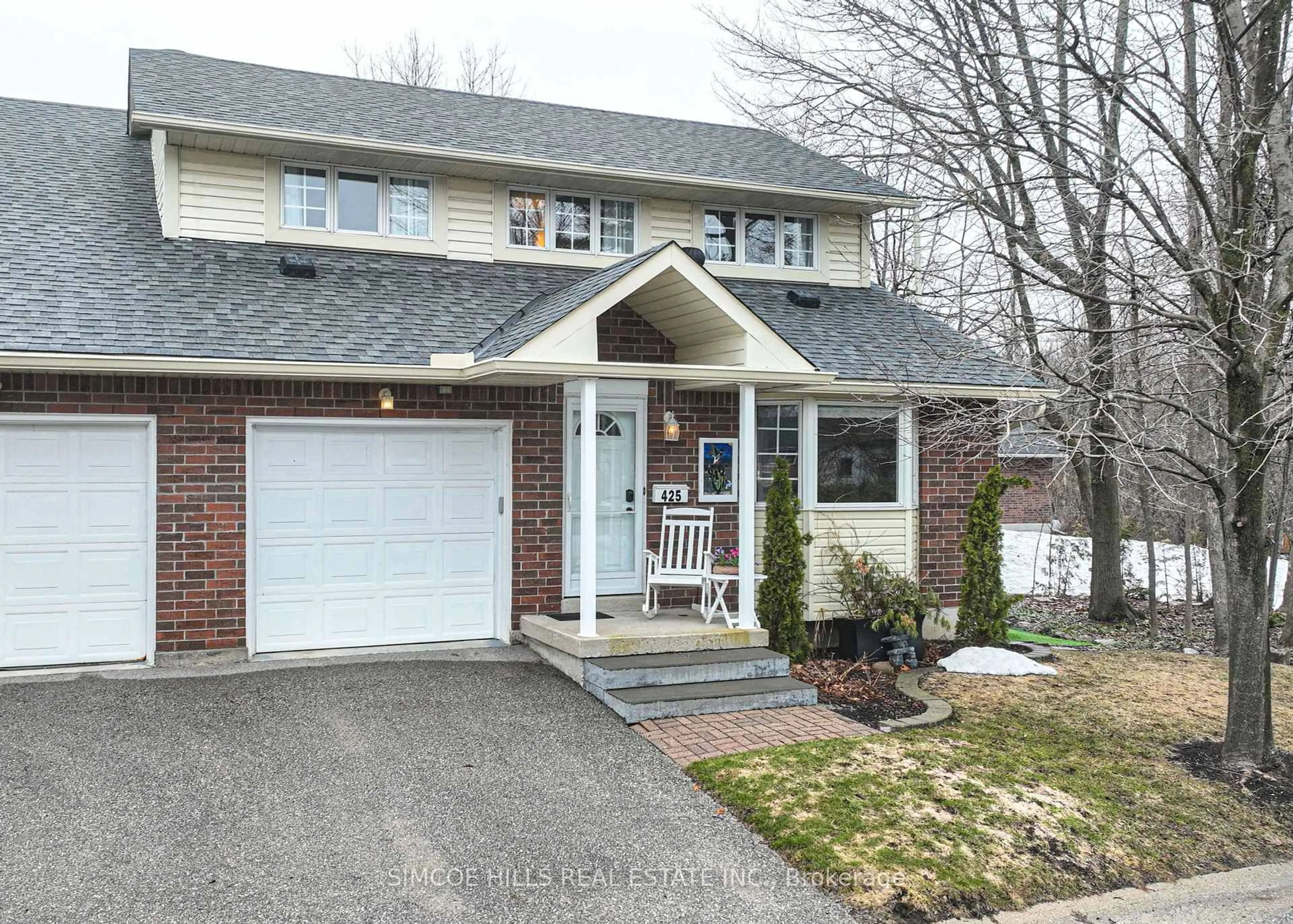 Home with brick exterior material, street for 40 Museum Dr #425, Orillia Ontario L3V 7T9