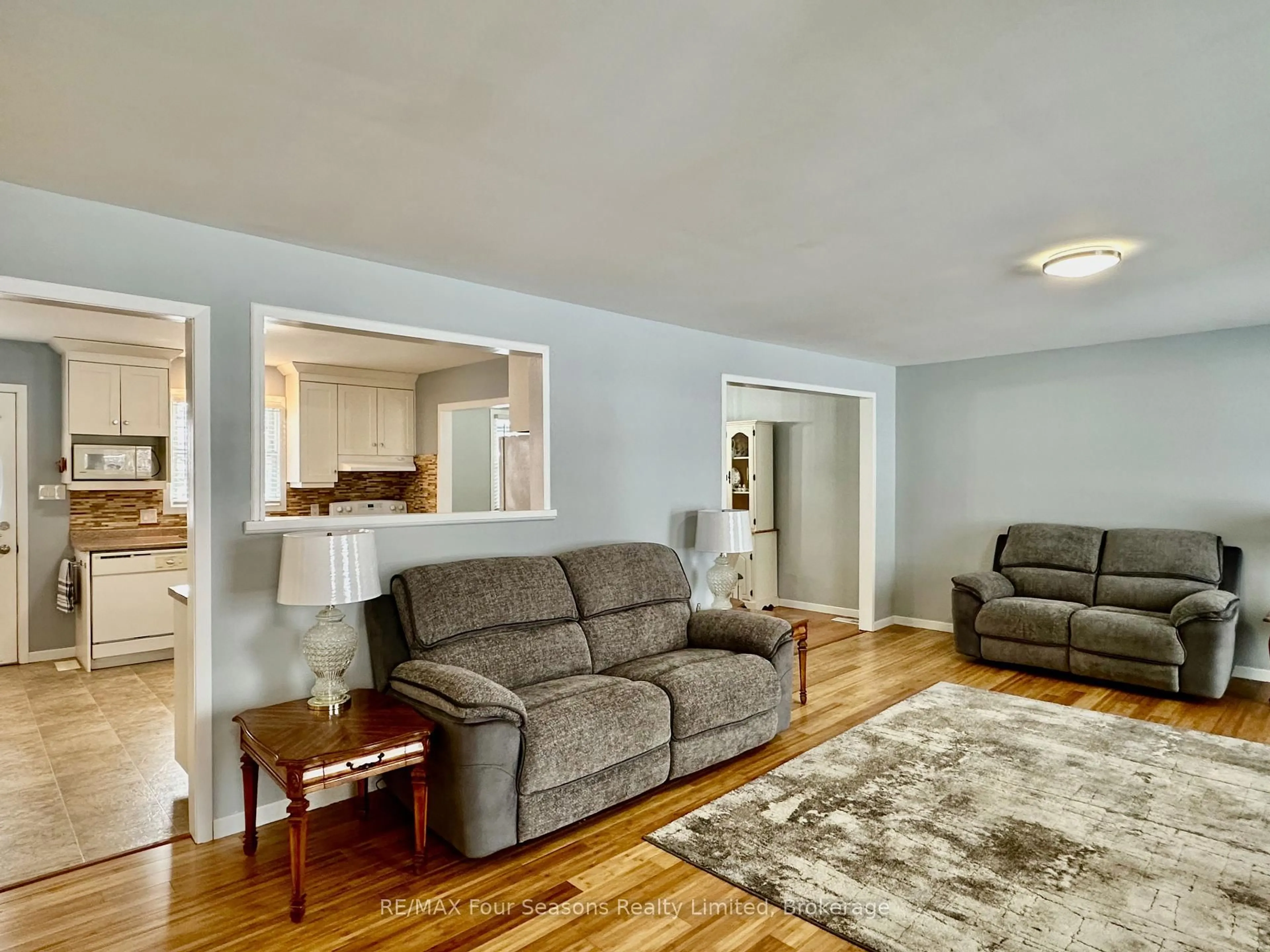 Living room with furniture, unknown for 207 CHRISTOPHER St, Clearview Ontario L0M 1S0