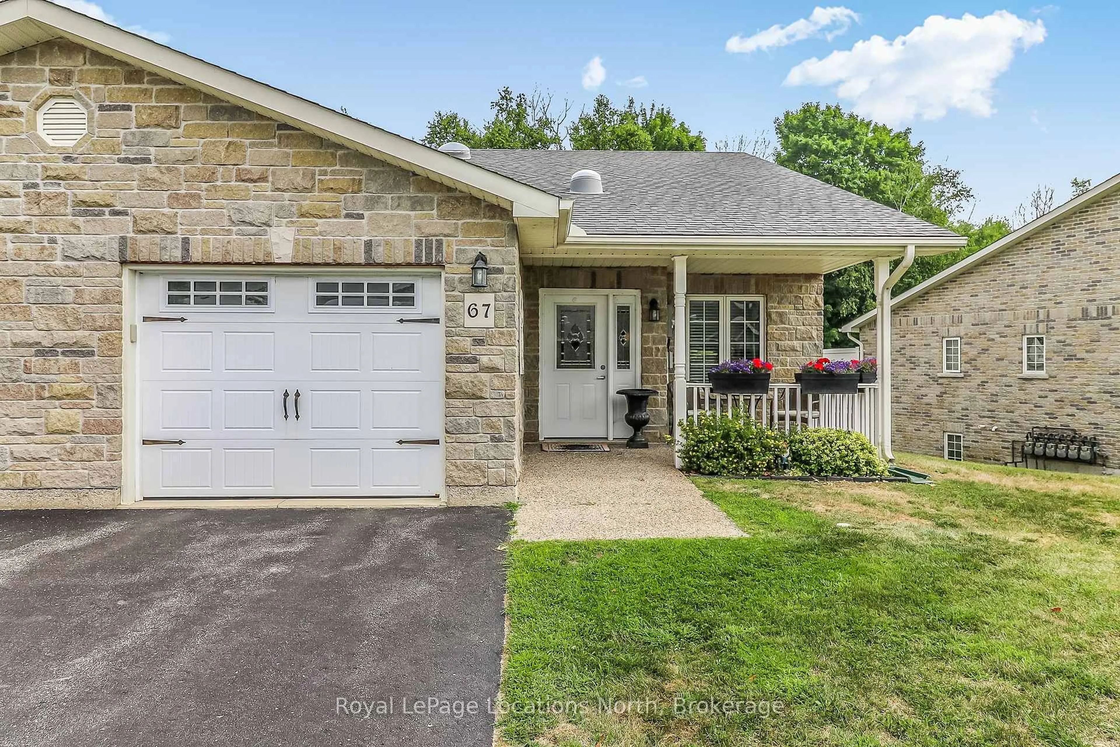 Home with brick exterior material, street for 67 Greenway Dr, Wasaga Beach Ontario L9Z 0E6