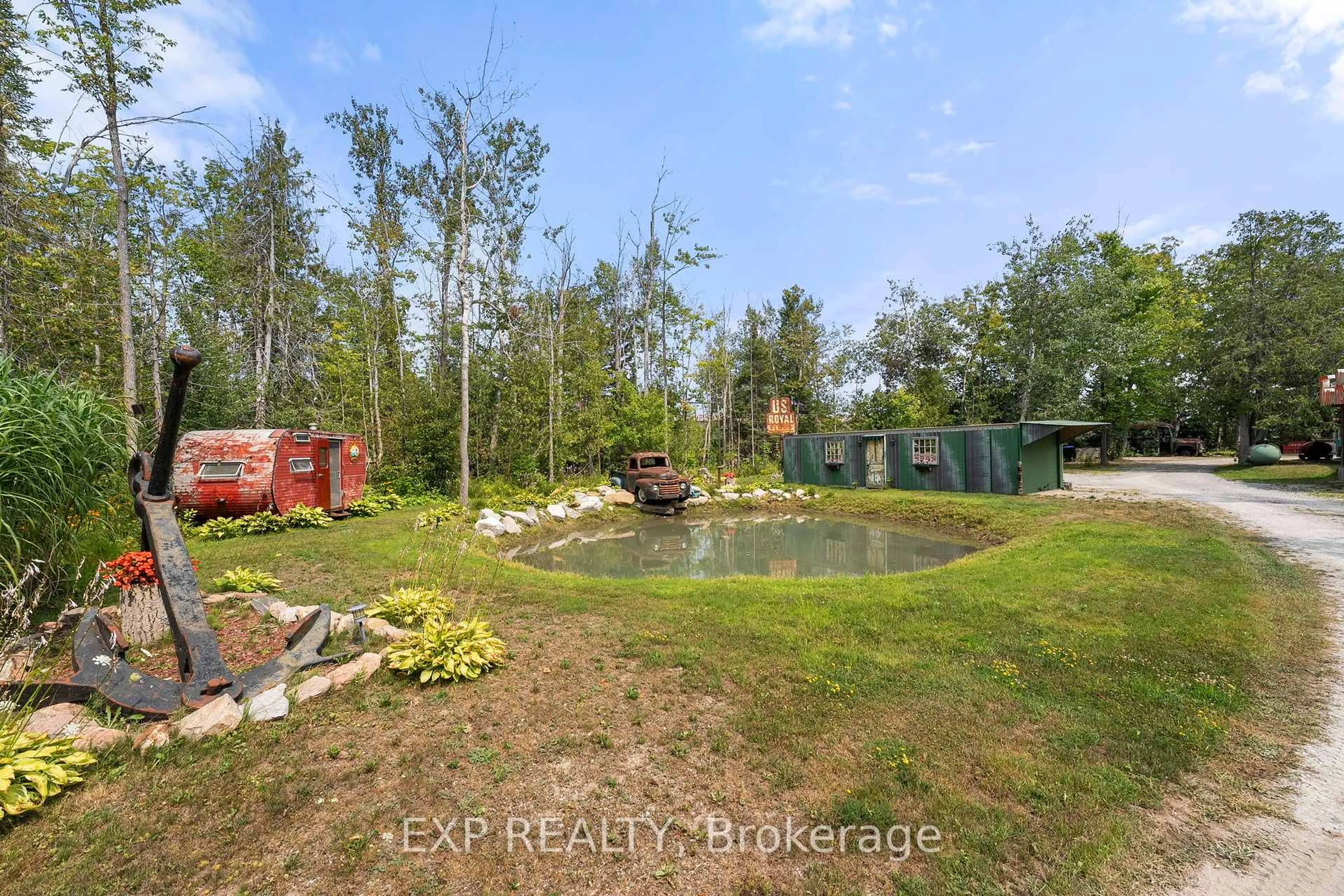 Pool for 5514 Highway 11 South, R R 1, Oro-Medonte Ontario L3V 8H2