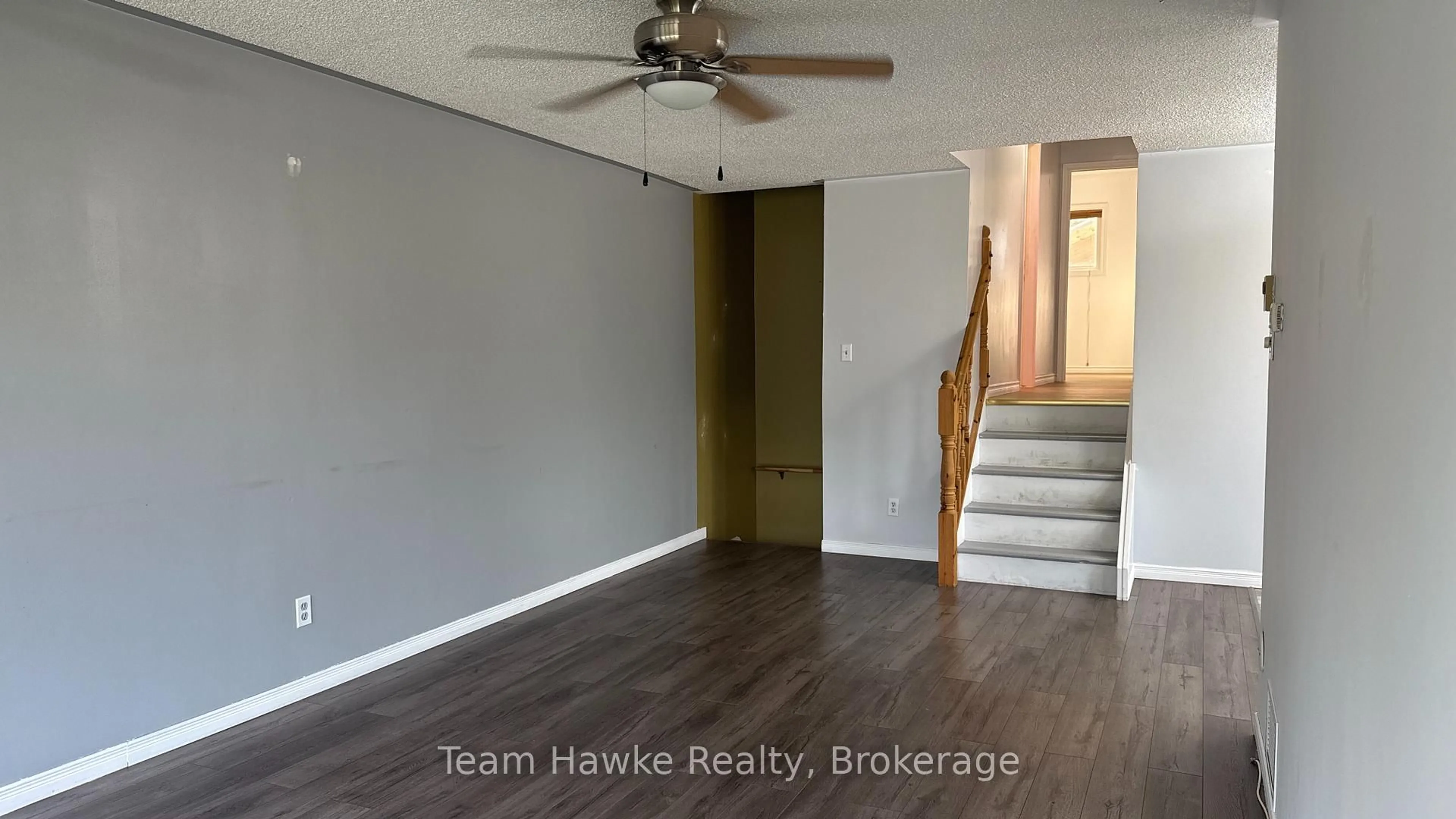 A pic of a room for 6 Beaumaur Dr, Penetanguishene Ontario L9M 1V7