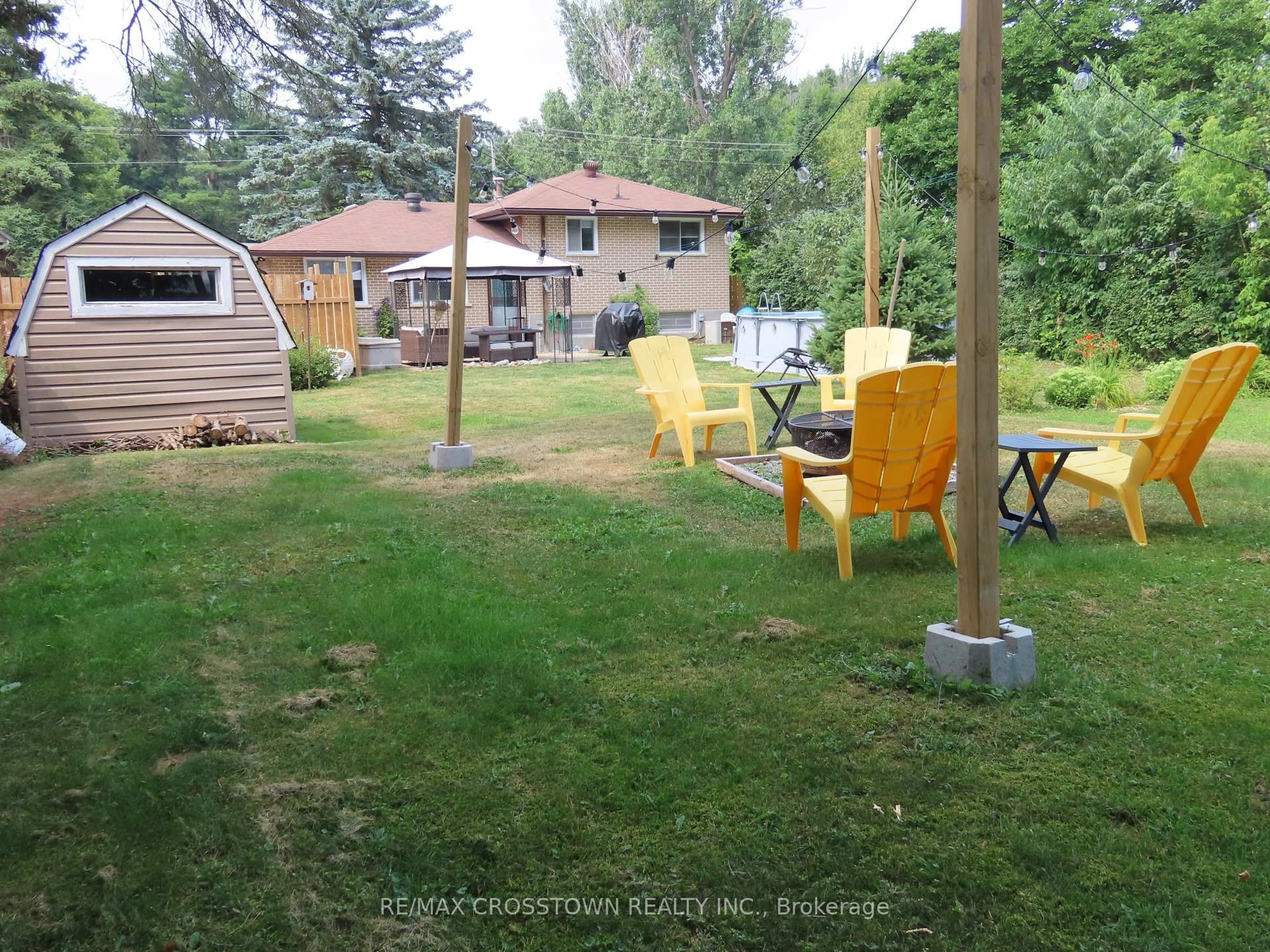 Patio, unknown for 1009 Everton Rd, Midland Ontario L4R 5H7