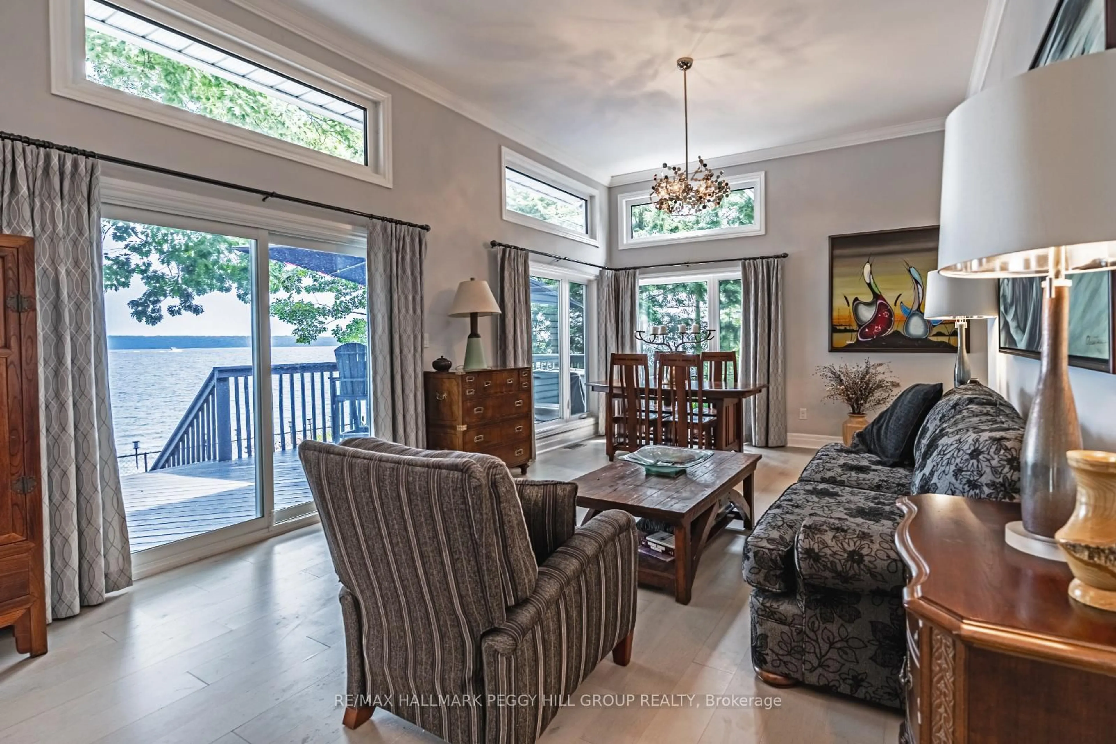 Living room with furniture, unknown for 1457 Champlain Rd, Tiny Ontario L9M 0C1