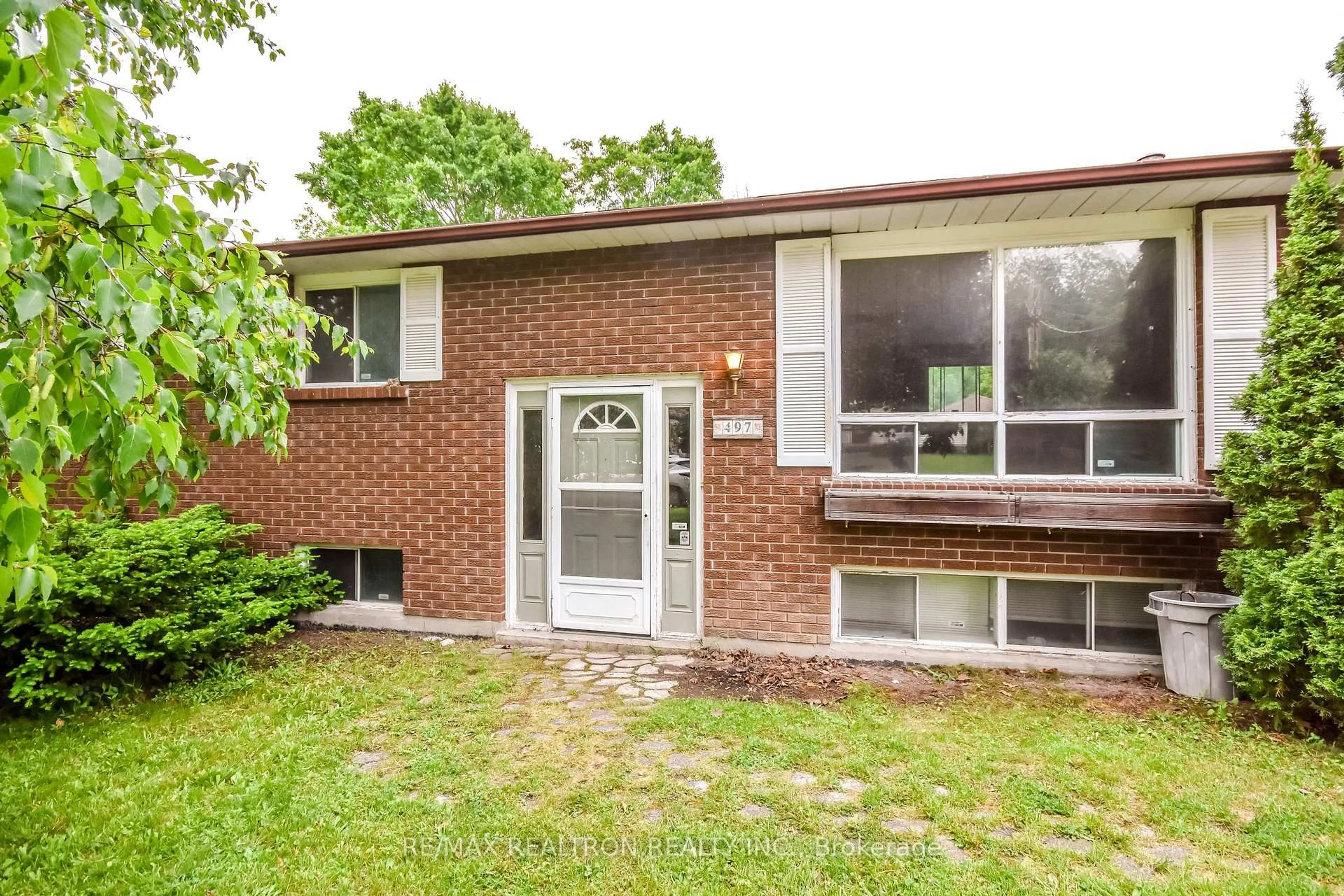 Home with brick exterior material, street for 497 Mary St, Tay Ontario L0K 1R0