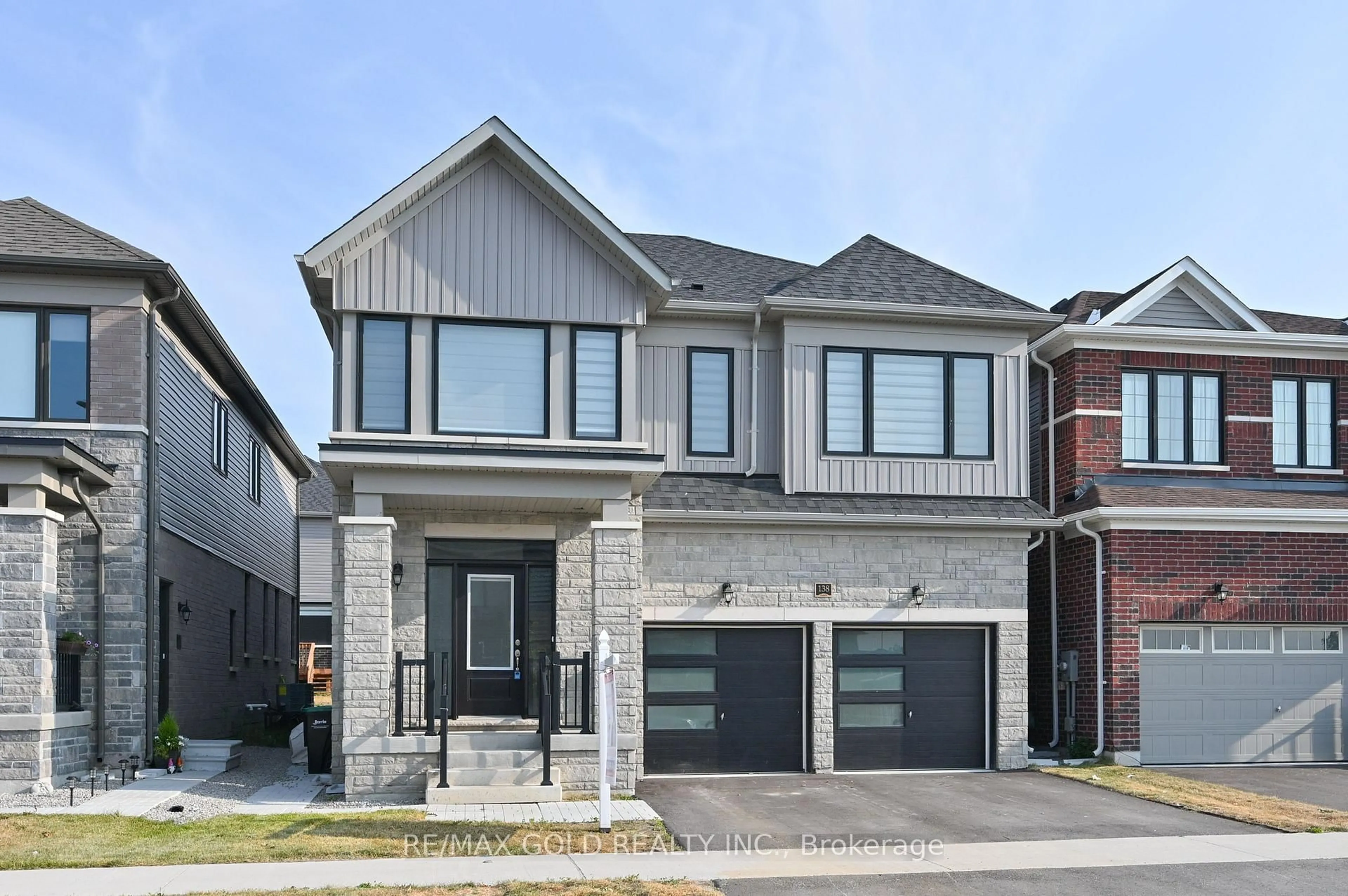 Home with brick exterior material, street for 138 Nottingham Rd, Barrie Ontario L9J 0L7