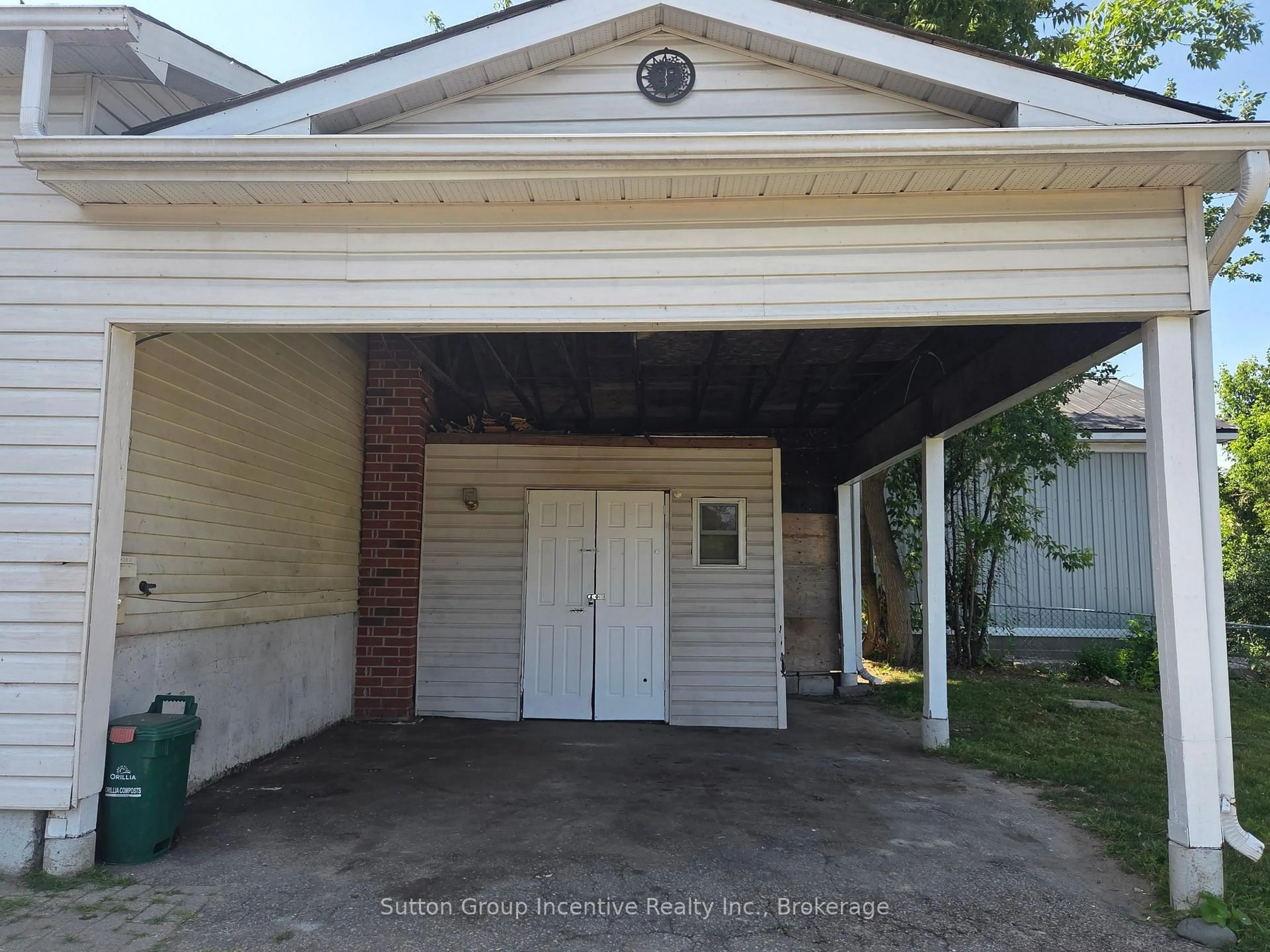 Unknown for 424 Raymond Ave, Orillia Ontario L3V 6X4
