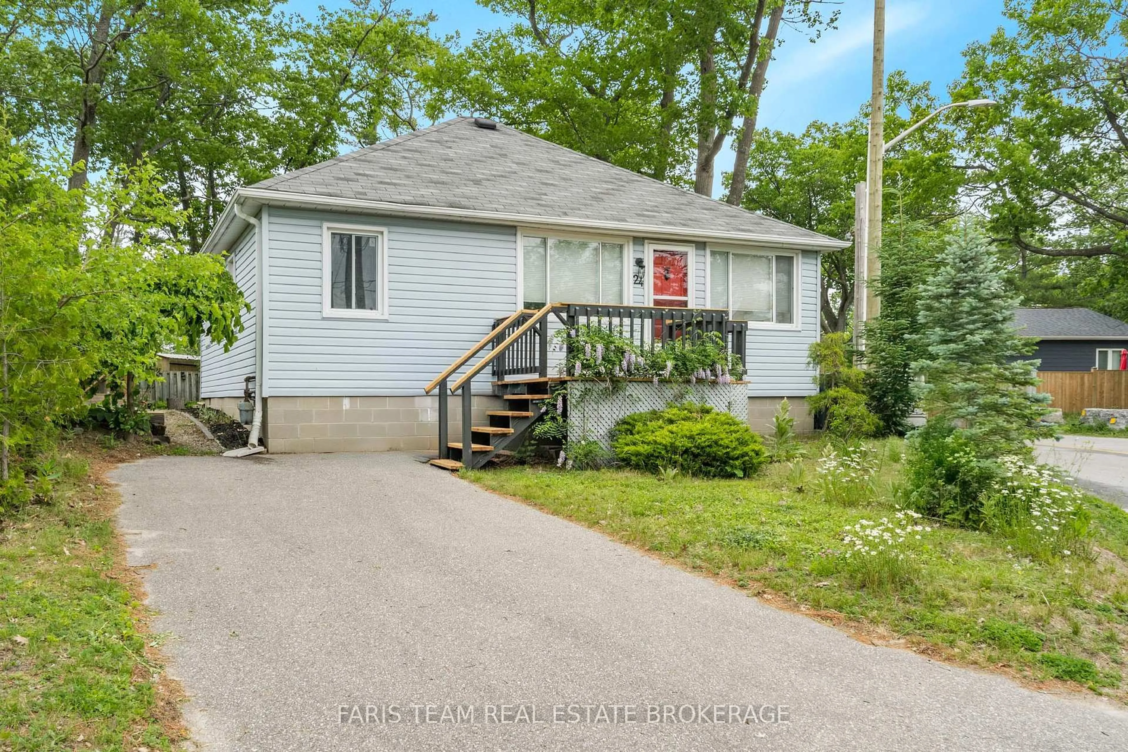 Unknown for 24 Old Mosley St, Wasaga Beach Ontario L9Z 2J8