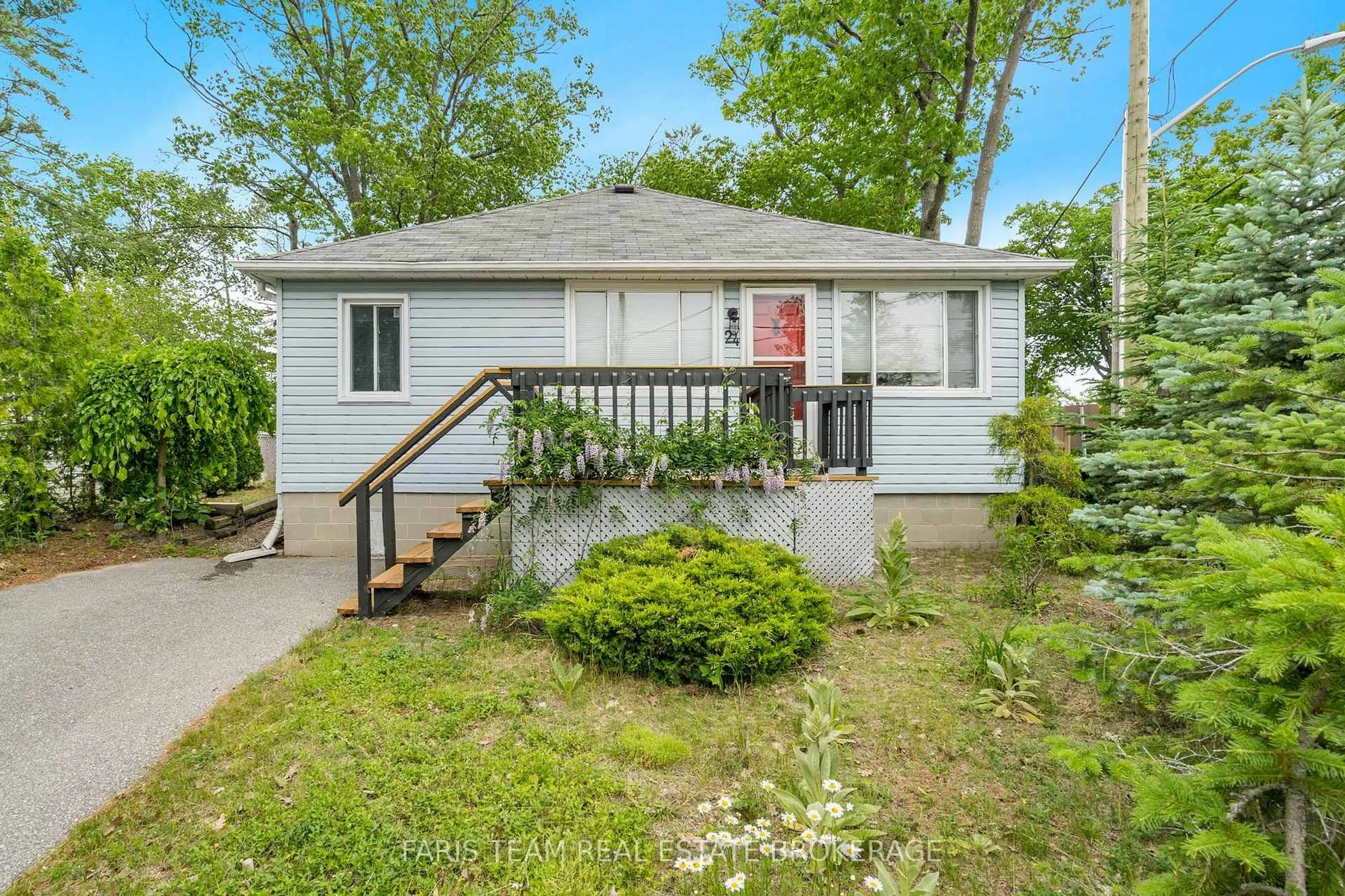 Unknown for 24 Old Mosley St, Wasaga Beach Ontario L9Z 2J8