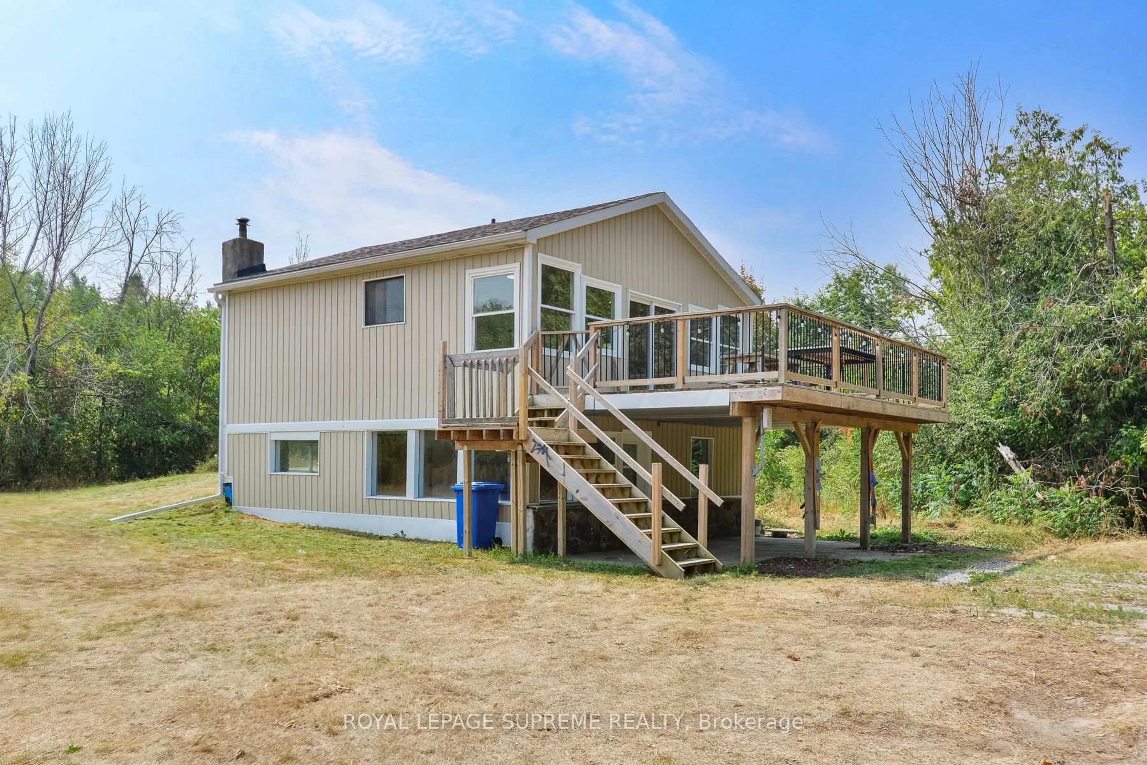 Home with vinyl exterior material, water/lake/river/ocean view for 1157 Sylvan Glen Dr, Ramara Ontario L0K 1B0