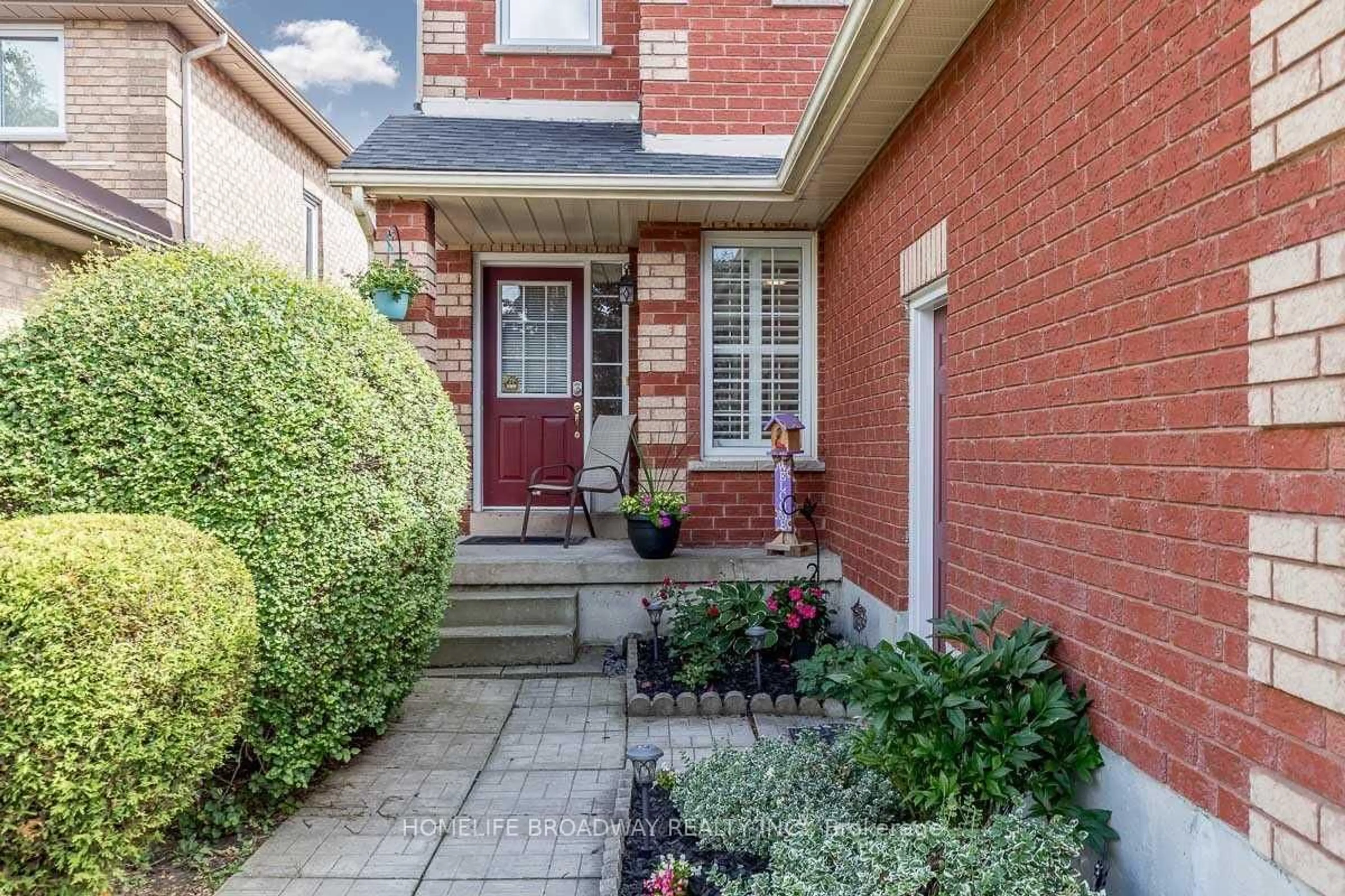Home with brick exterior material, street for 29 Widgeon St, Barrie Ontario L4N 8W5