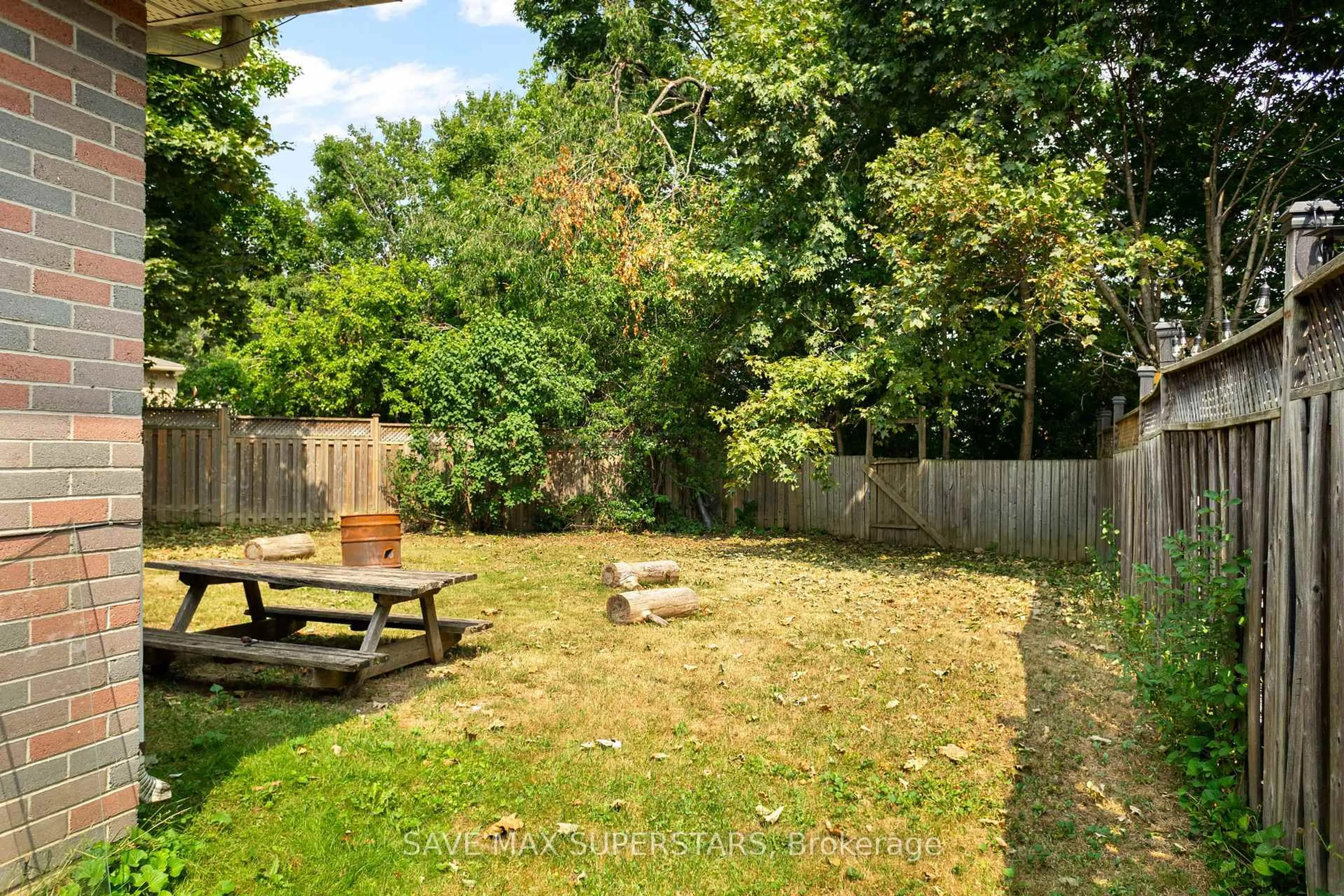 Patio, forest/trees view for 71 College Cres, Barrie Ontario L4M 2W5