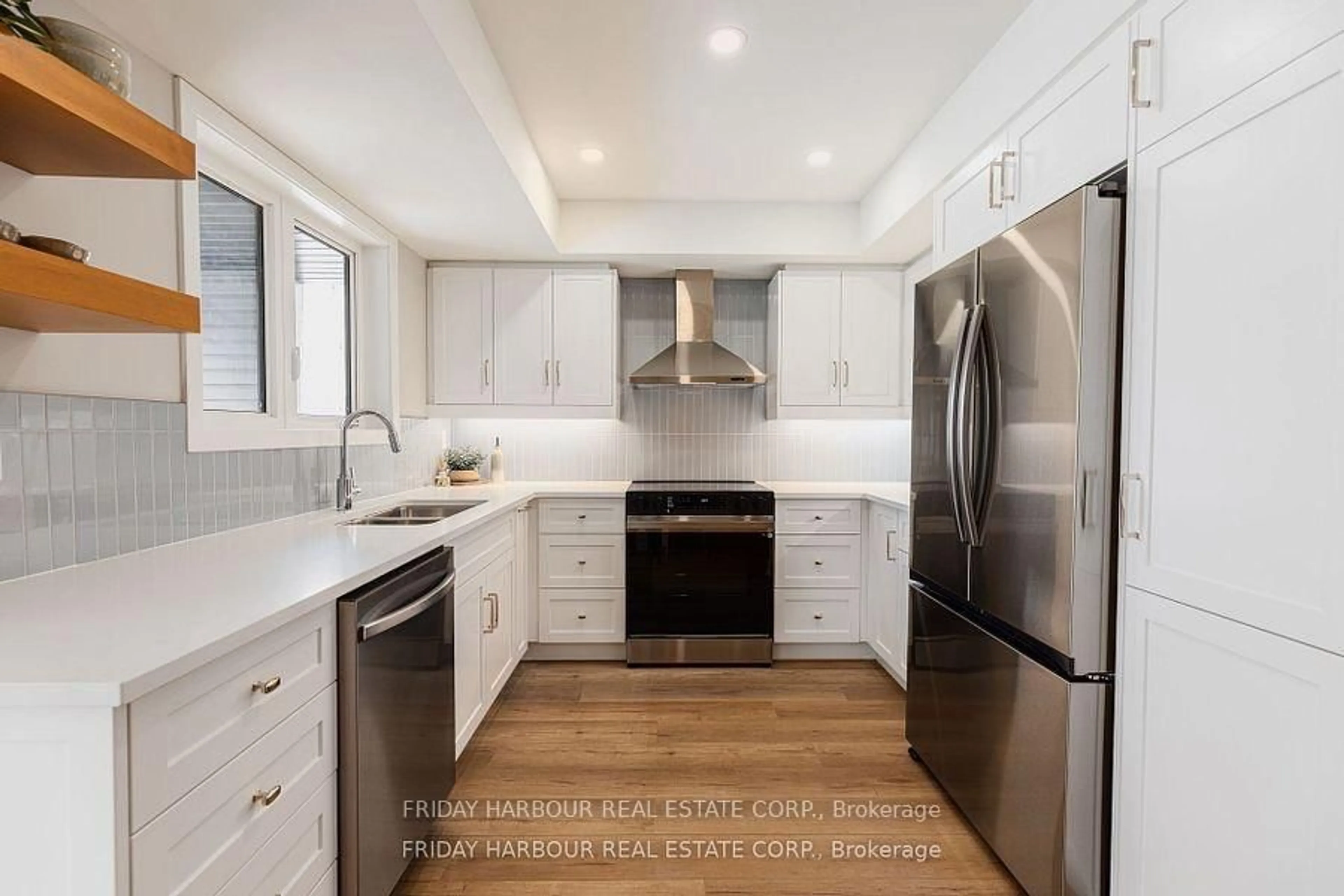 Contemporary kitchen, ceramic/tile floor for 15 Appletree Lane #95, Barrie Ontario L9J 0P2