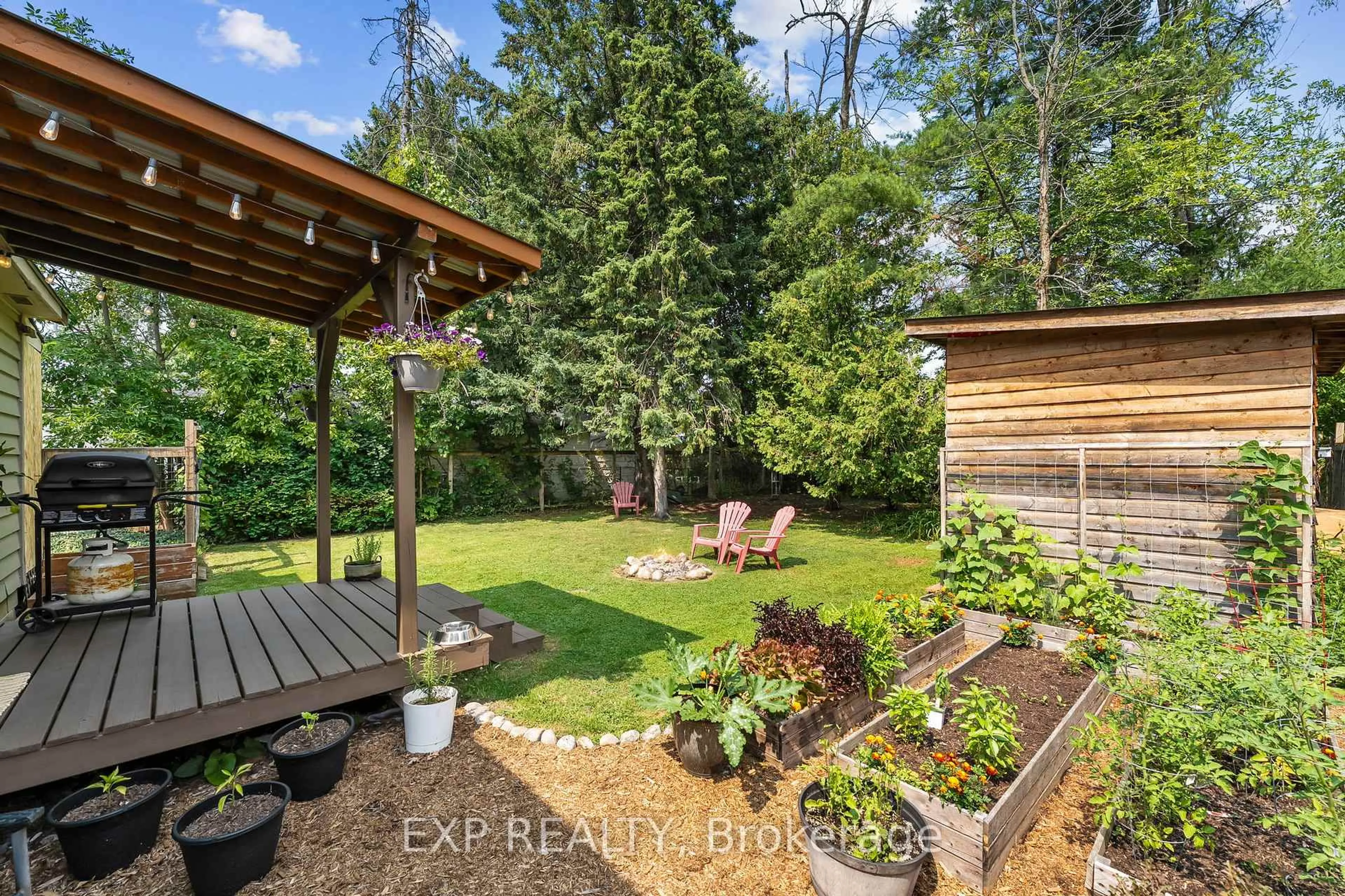 Patio, forest/trees view for 3403 Beachview Ave, Orillia Ontario L0K 1G0