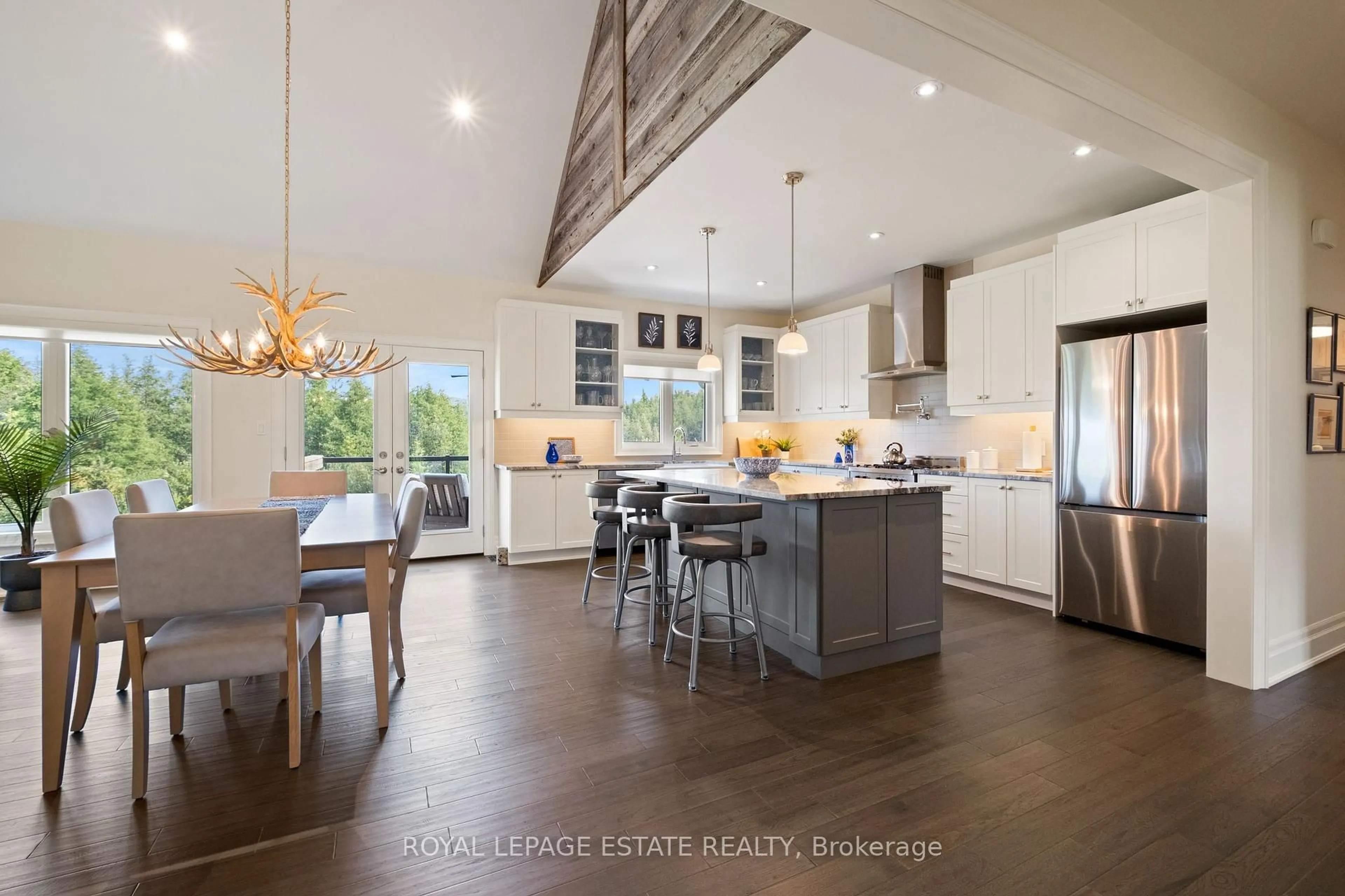 Open concept kitchen, unknown for 3 Georgian Grande Dr, Oro-Medonte Ontario L0K 1E0