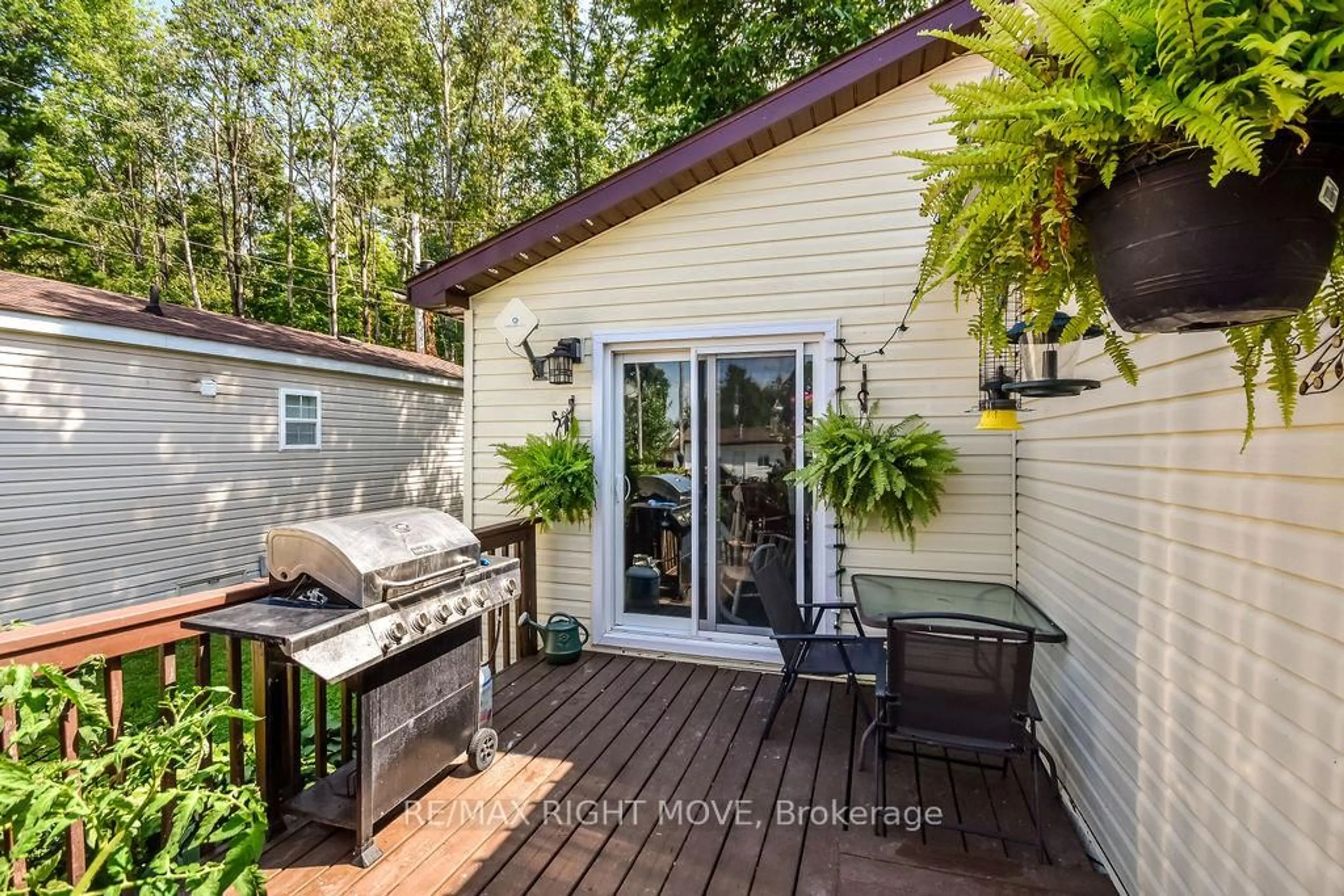 Patio, water/lake/river/ocean view for 1331 Hilltop Rd, Severn Ontario L3V 0V1