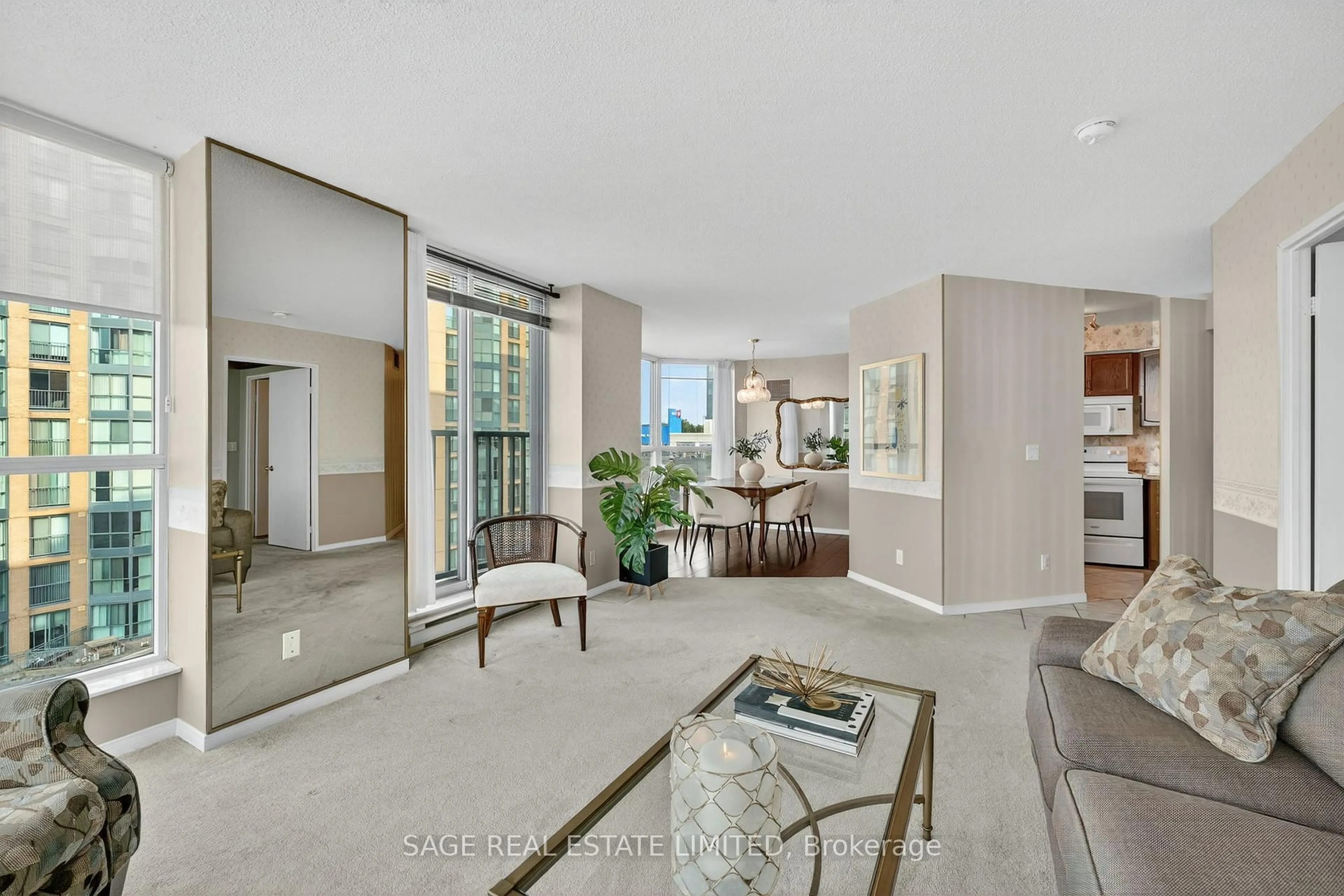 Indoor foyer for 150 Dunlop St #706, Barrie Ontario L4M 6H1