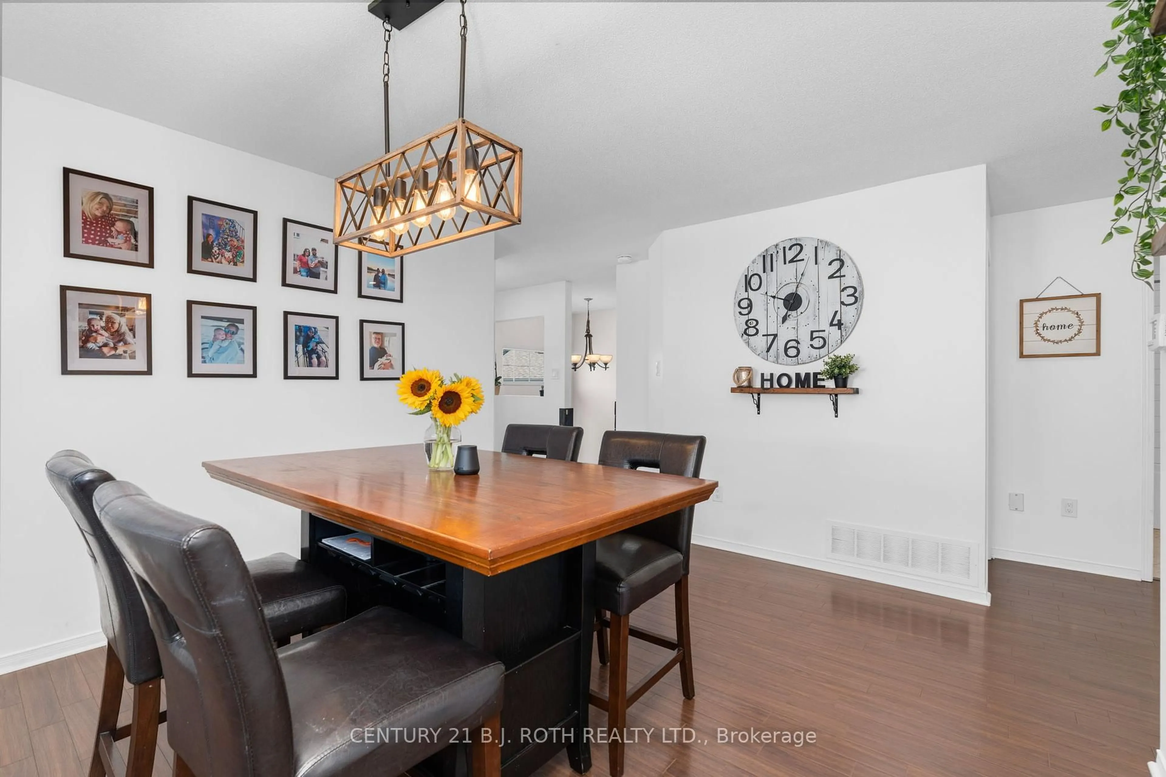 Dining room, unknown for 141 Dyer Dr, Wasaga Beach Ontario L9Z 1M1
