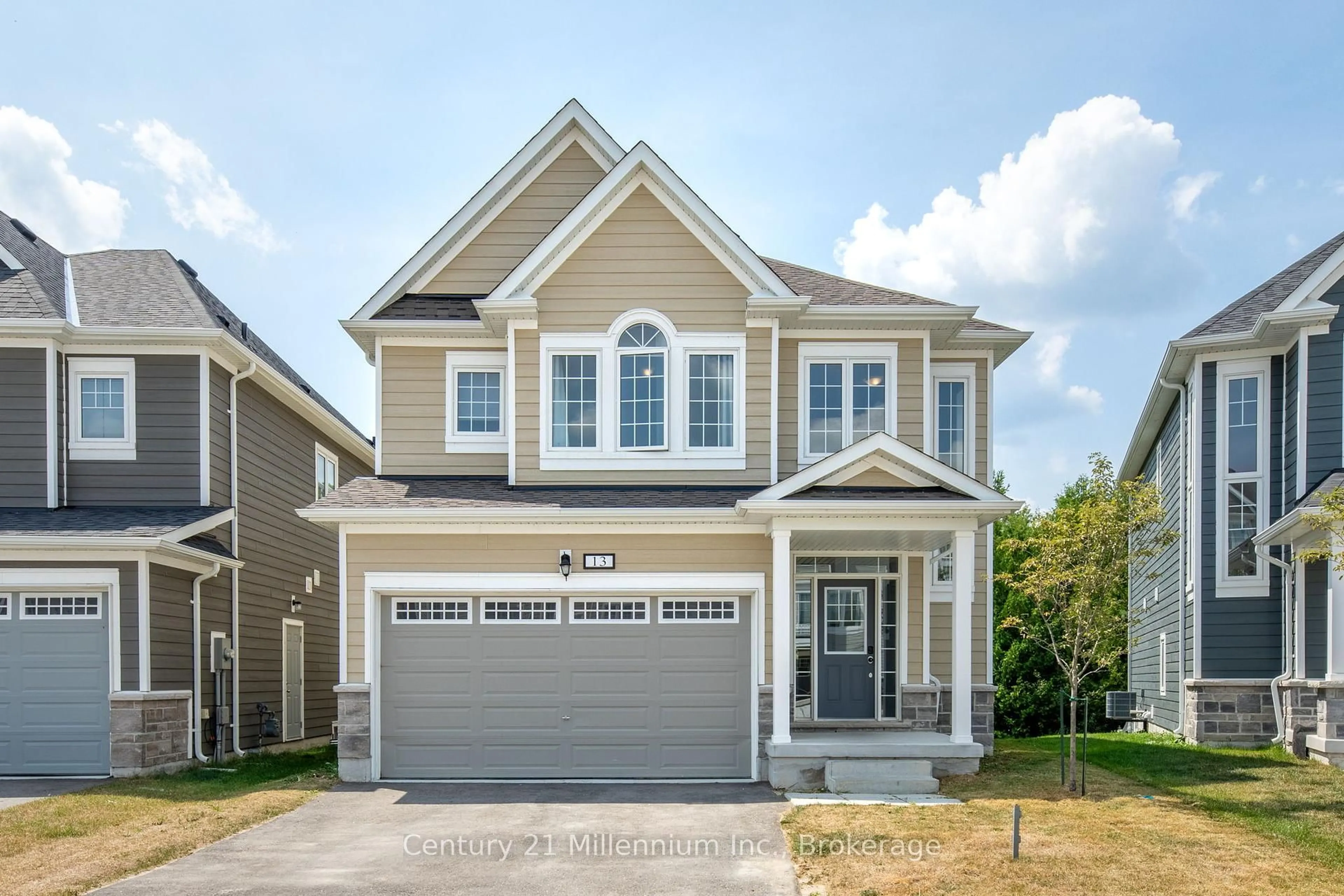 Home with vinyl exterior material, street for 13 Abby Dr, Wasaga Beach Ontario L9Z 0K1