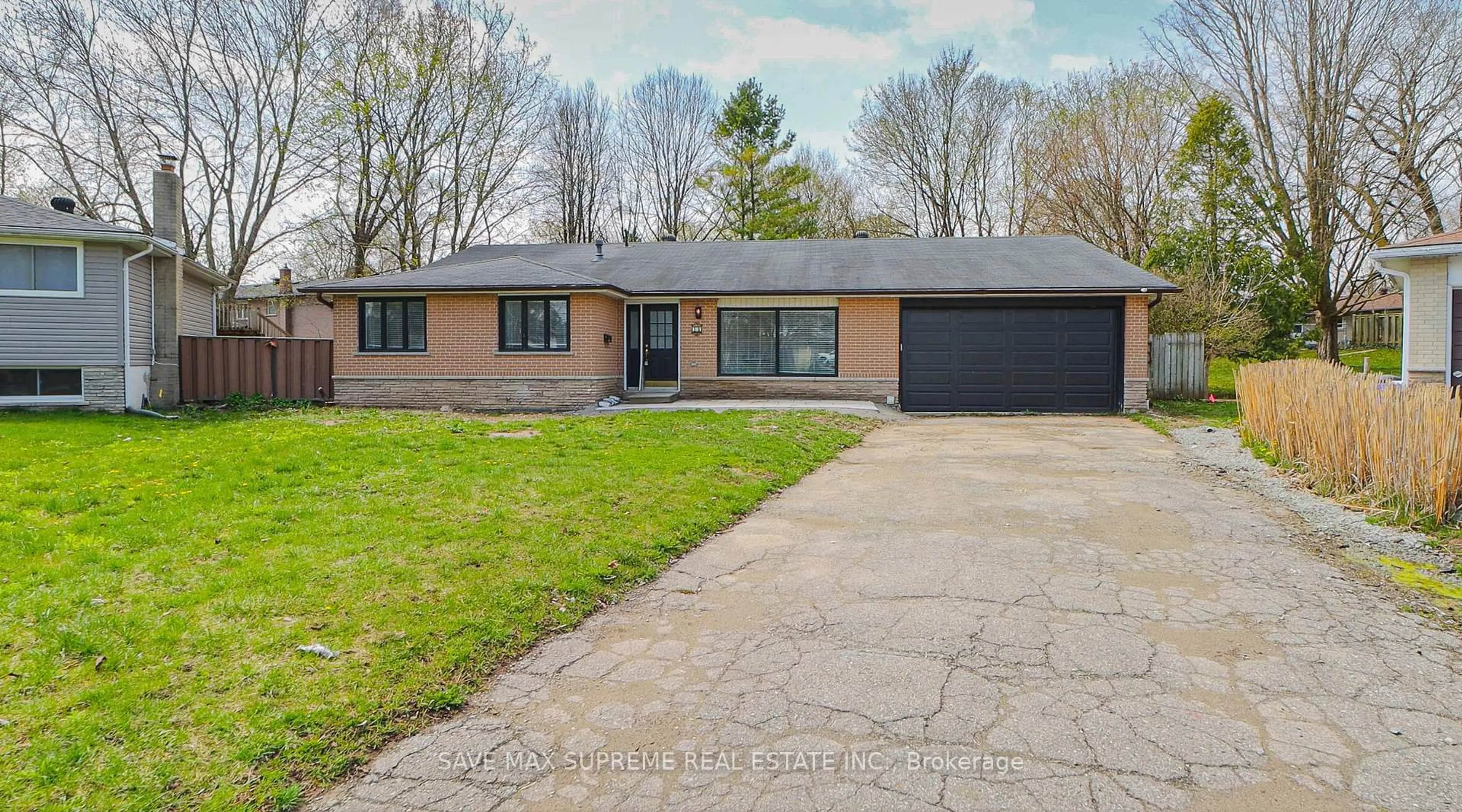 Home with brick exterior material, street for 10 CURTISS Crt, Barrie Ontario L4M 2M7