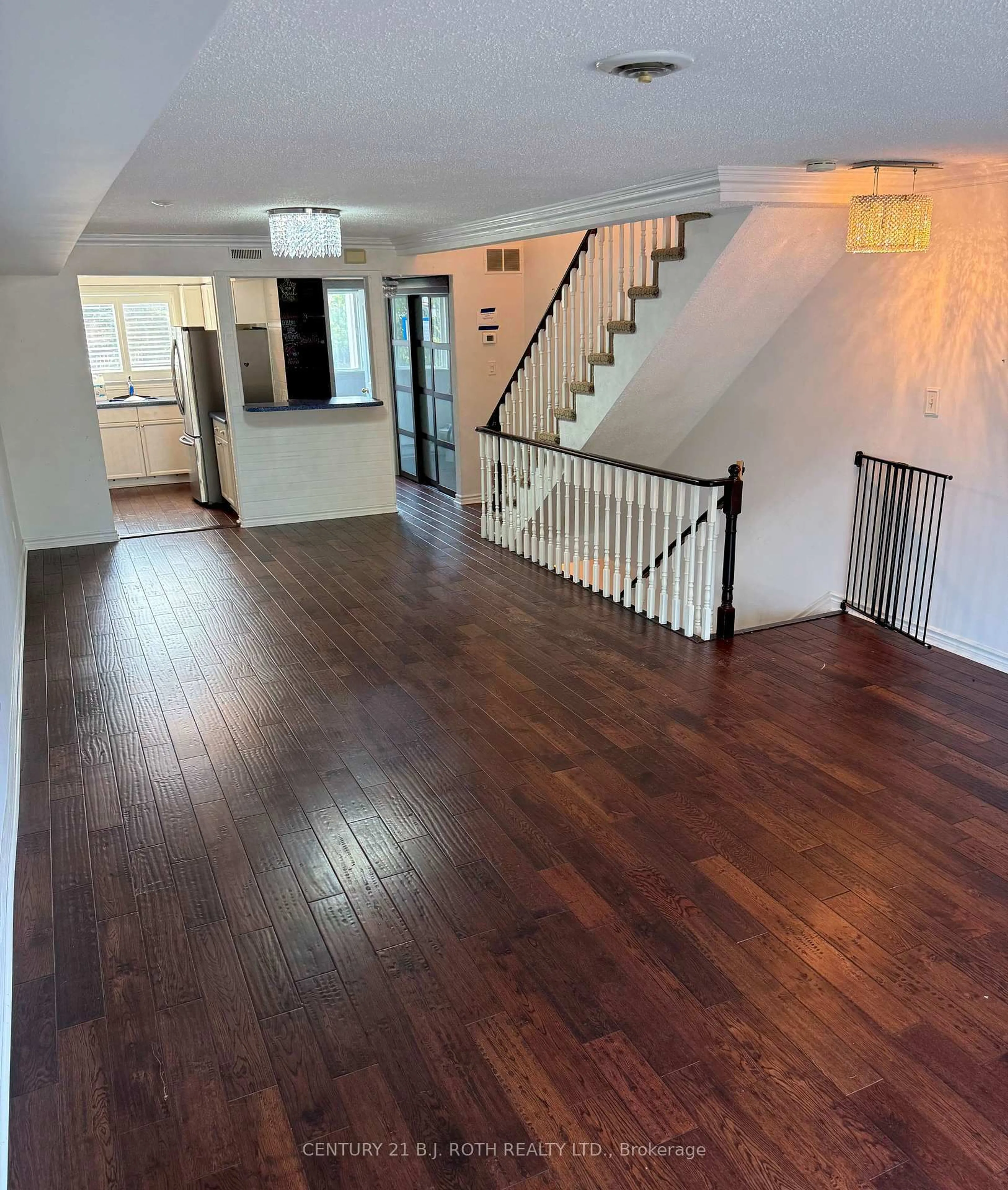 Indoor foyer for 24 Laguna Cres #19, Ramara Ontario L3S 3G6