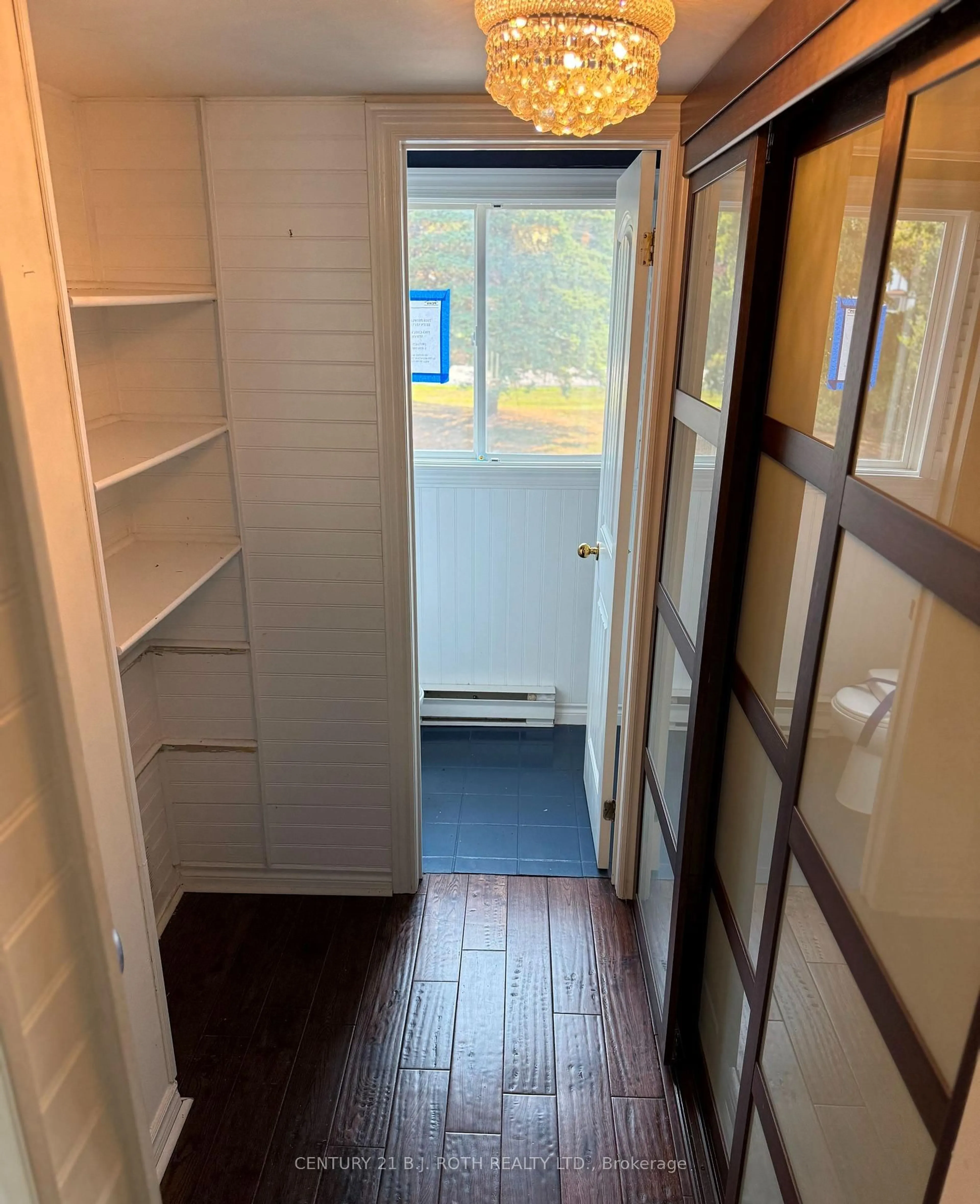 Indoor entryway for 24 Laguna Cres #19, Ramara Ontario L3S 3G6