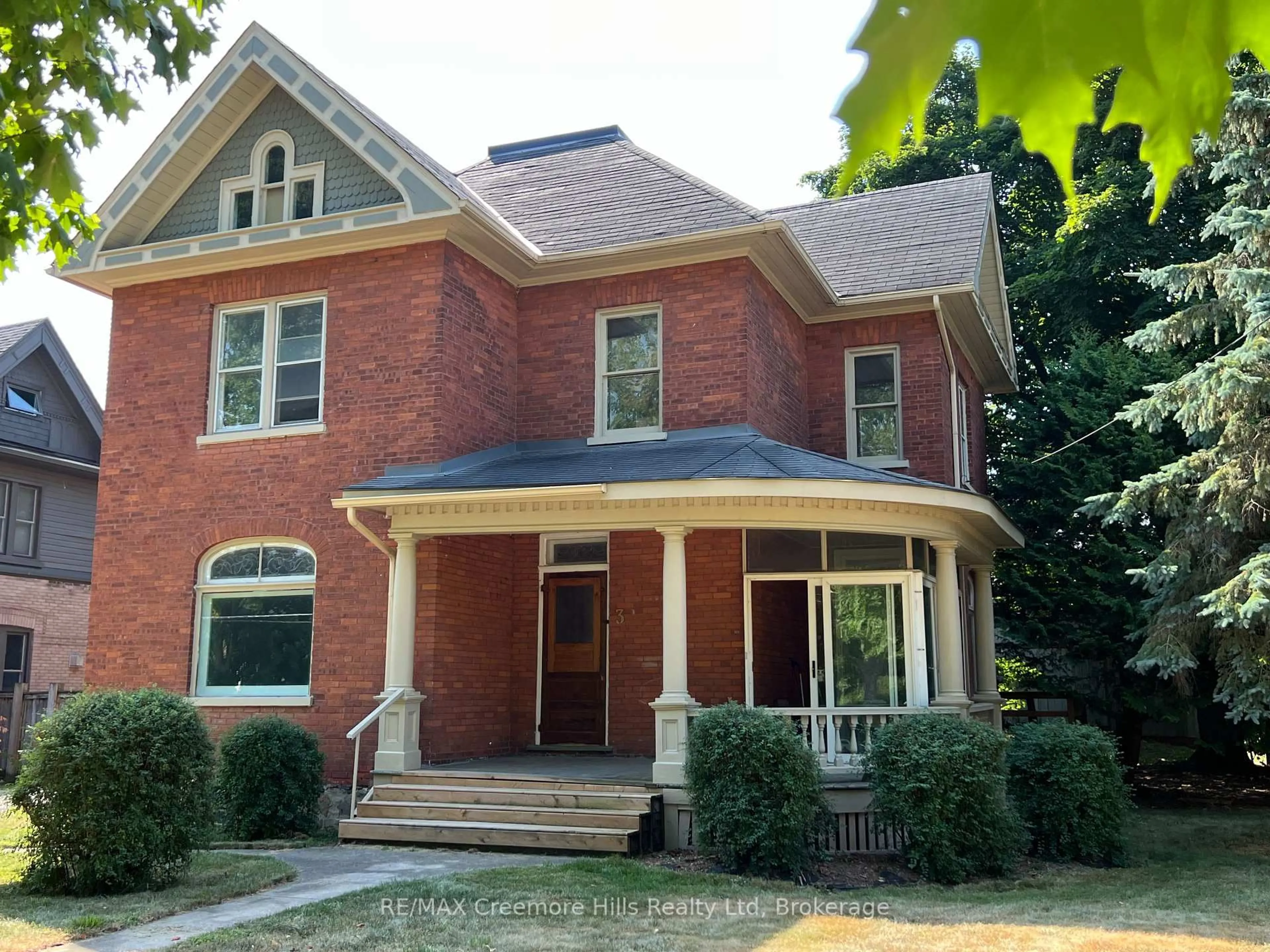 Home with brick exterior material, street for 3 Wellington St, Clearview Ontario L0M 1G0