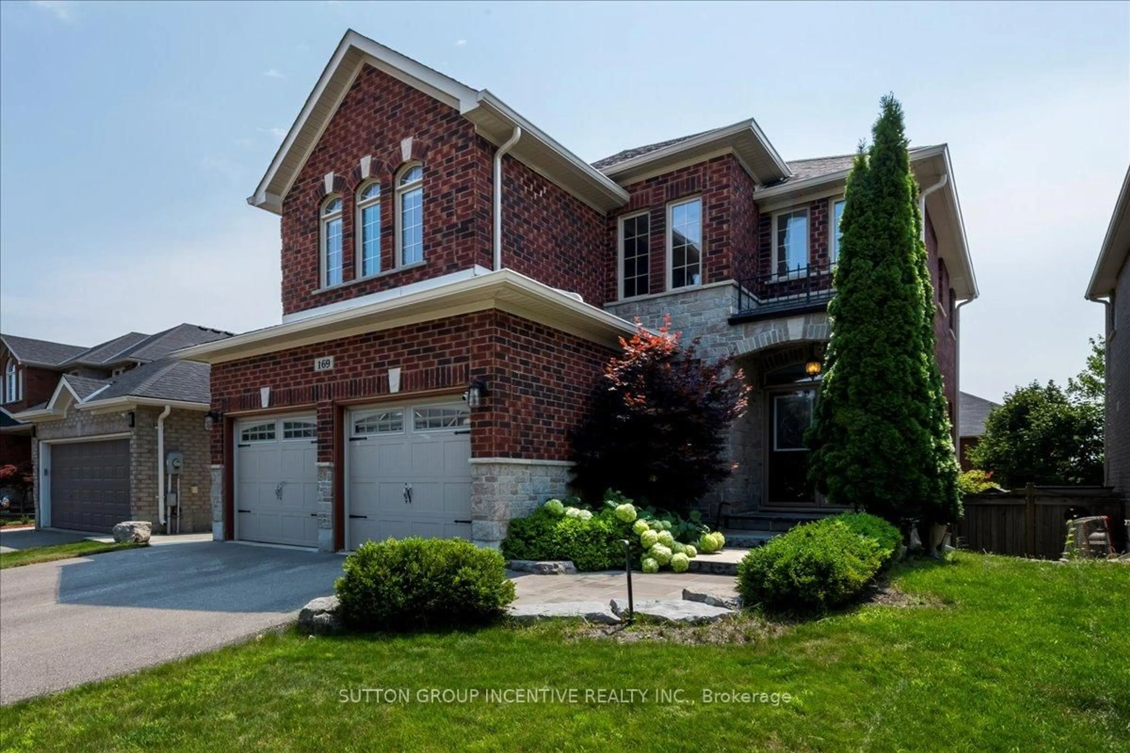 Home with brick exterior material, street for 169 Birkhall Pl, Barrie Ontario L4N 0K9