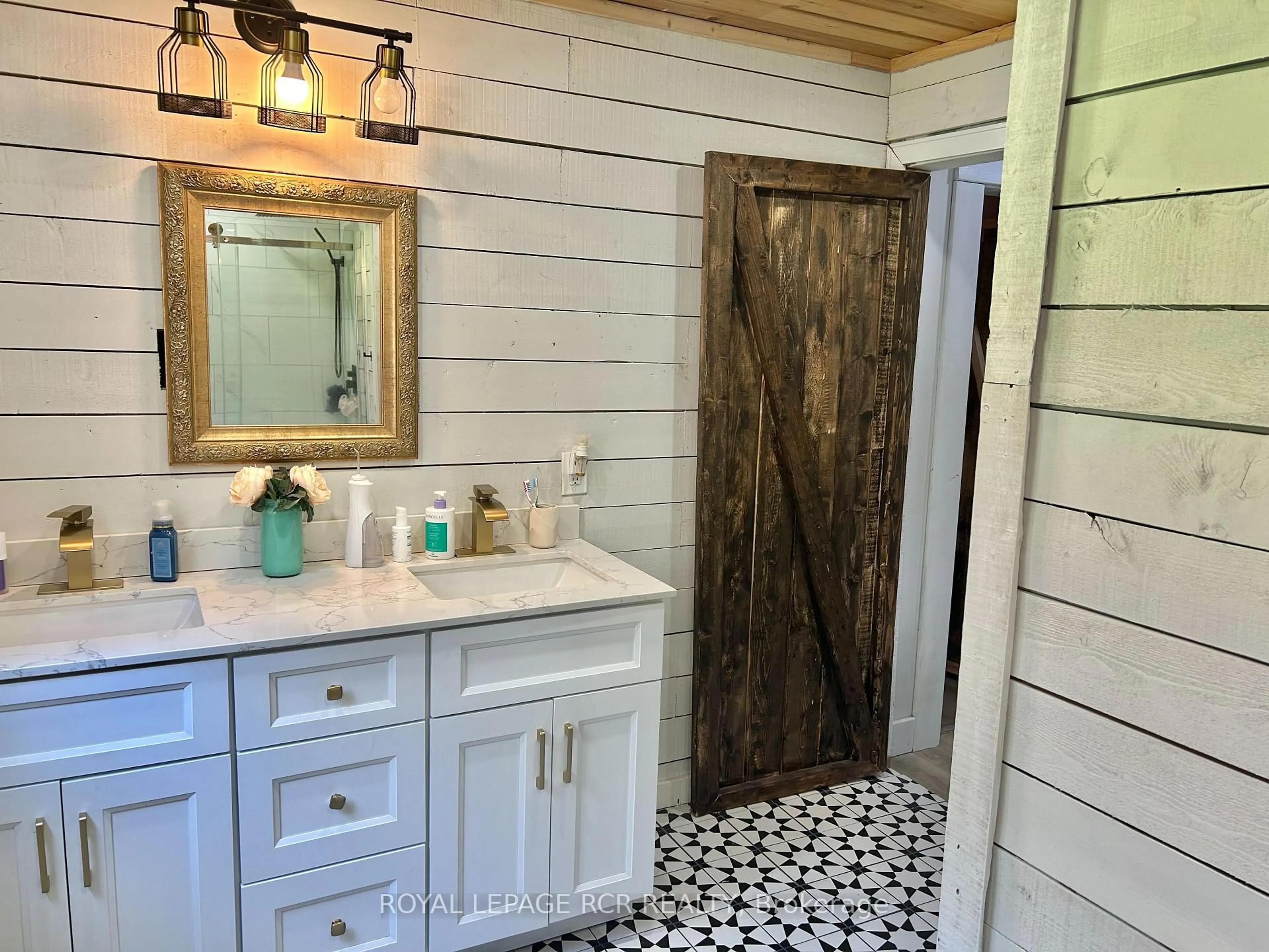 Contemporary bathroom, ceramic/tile floor for 3179 Pioneer Rd, Severn Ontario K0K 1E0
