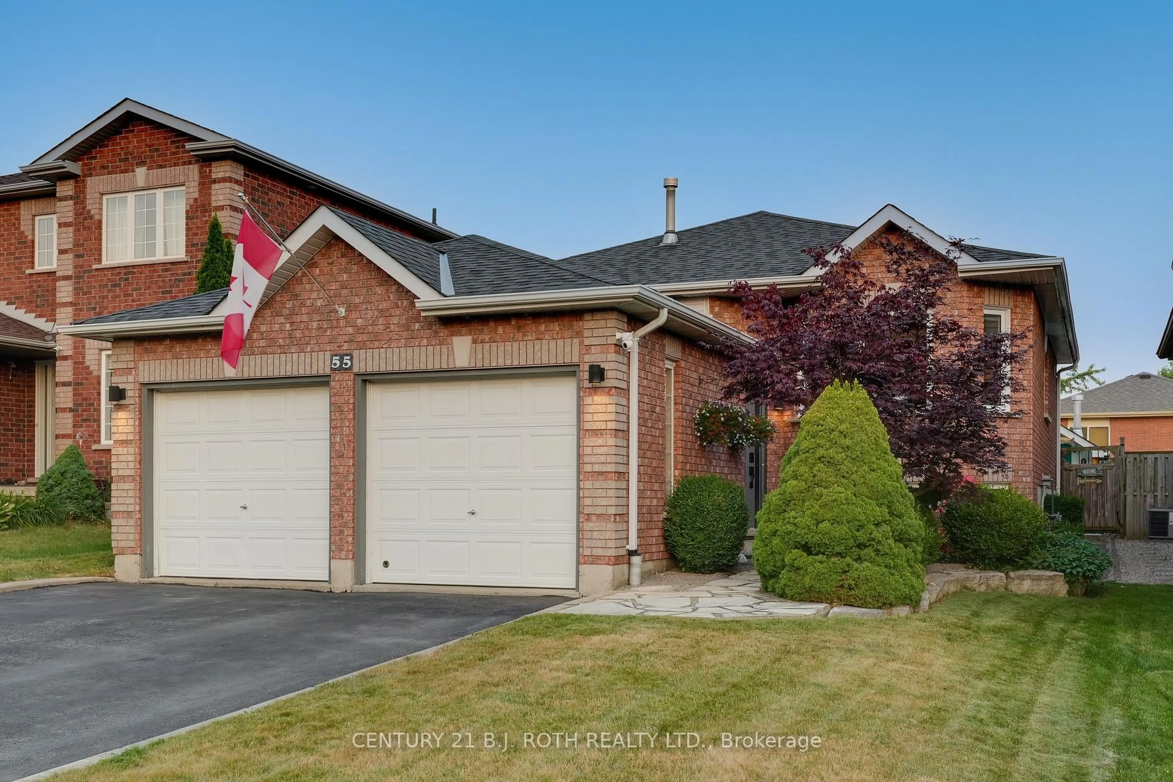 Home with brick exterior material, street for 55 HOLLY MEADOW Rd, Barrie Ontario L4N 0E3