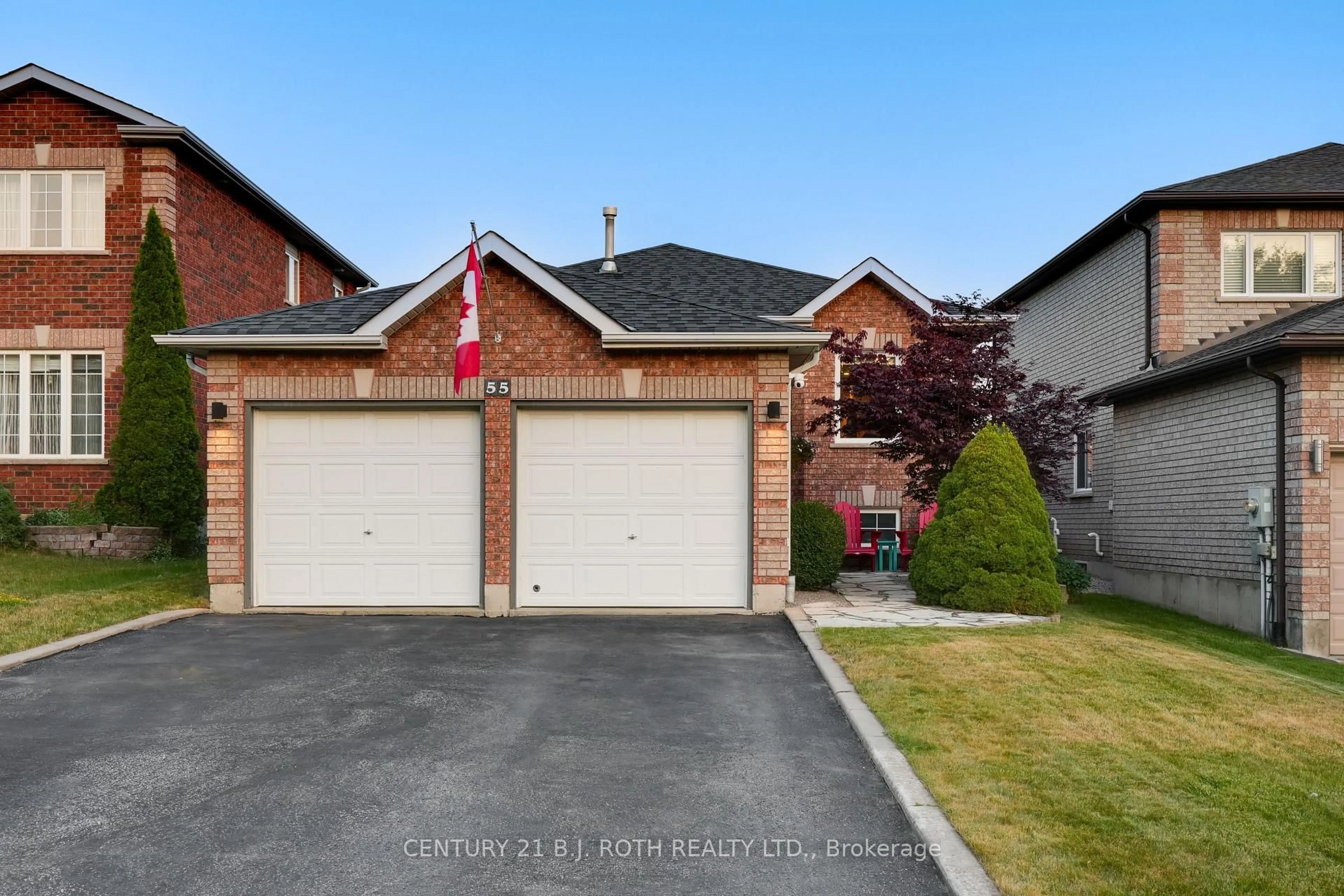 Home with brick exterior material, street for 55 HOLLY MEADOW Rd, Barrie Ontario L4N 0E3