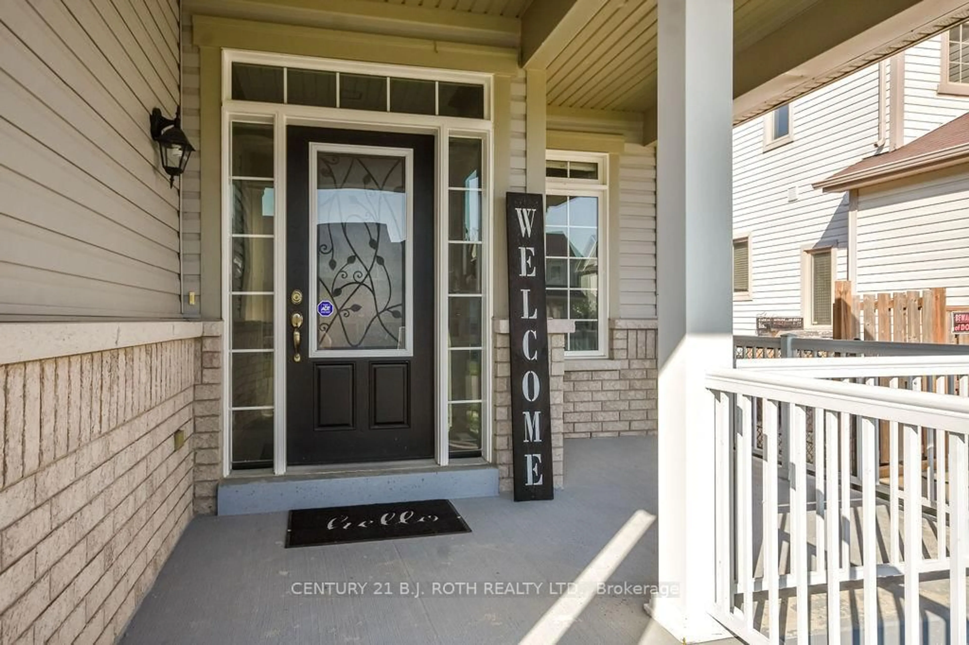 Indoor entryway for 58 CHRISTY Dr, Wasaga Beach Ontario L9Z 0E5