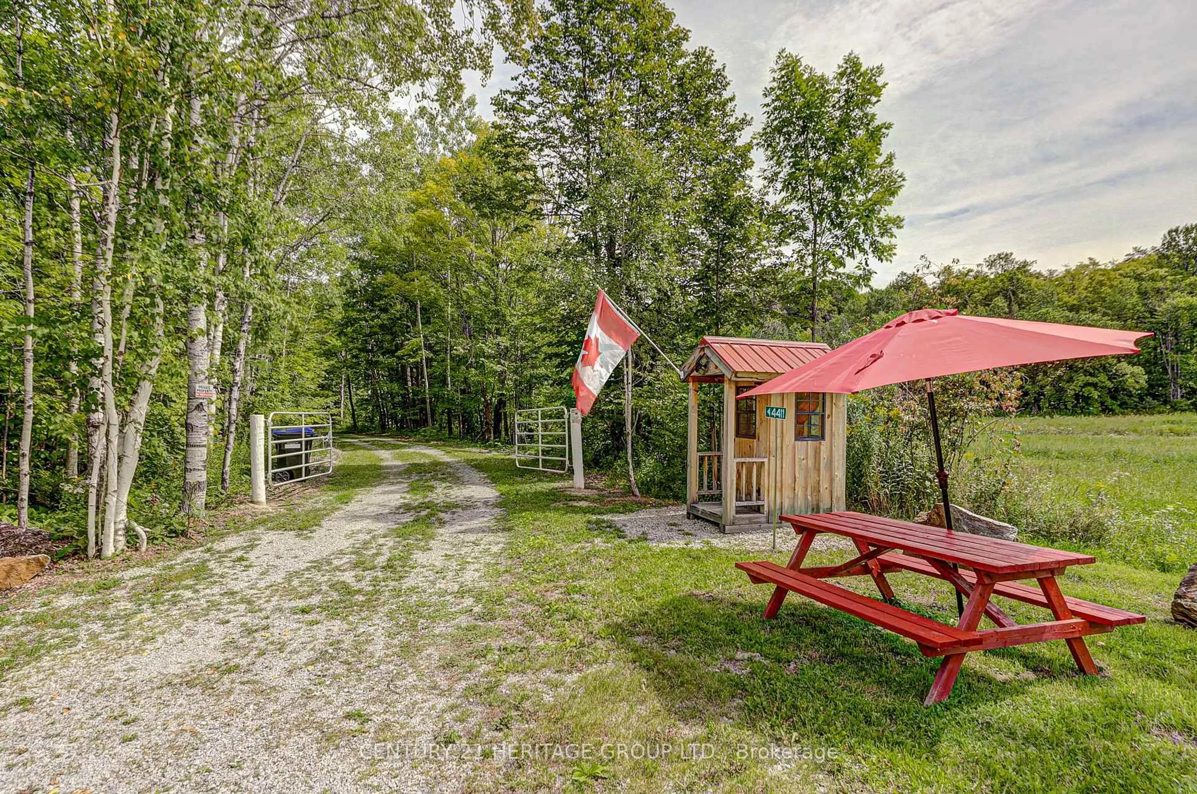 Patio, forest/trees view for 4411 Upper Big Chute Rd, Severn Ontario L0K 1E0