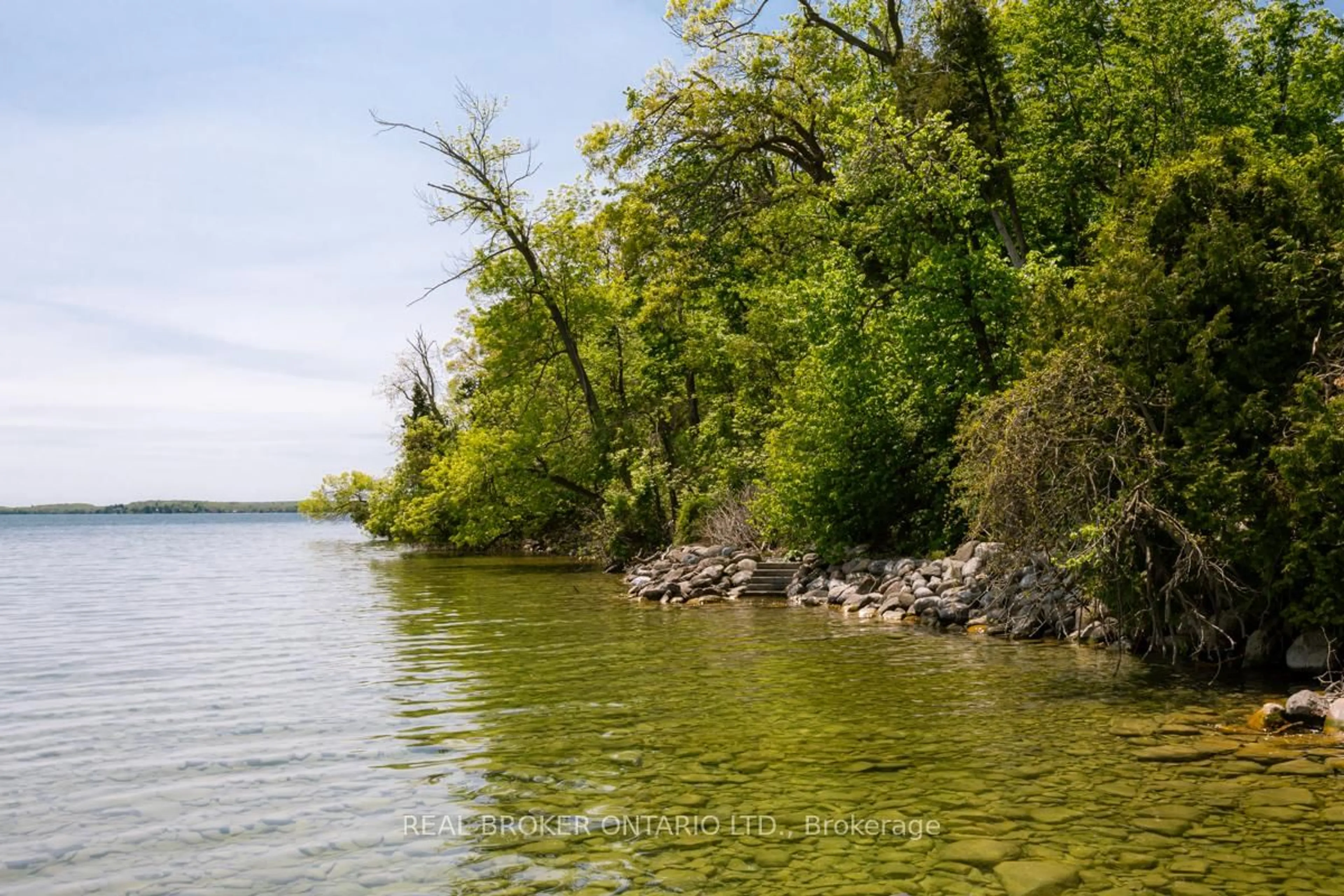 Blurry image for 45 Ivy Lane, Orillia Ontario L3V 6H1