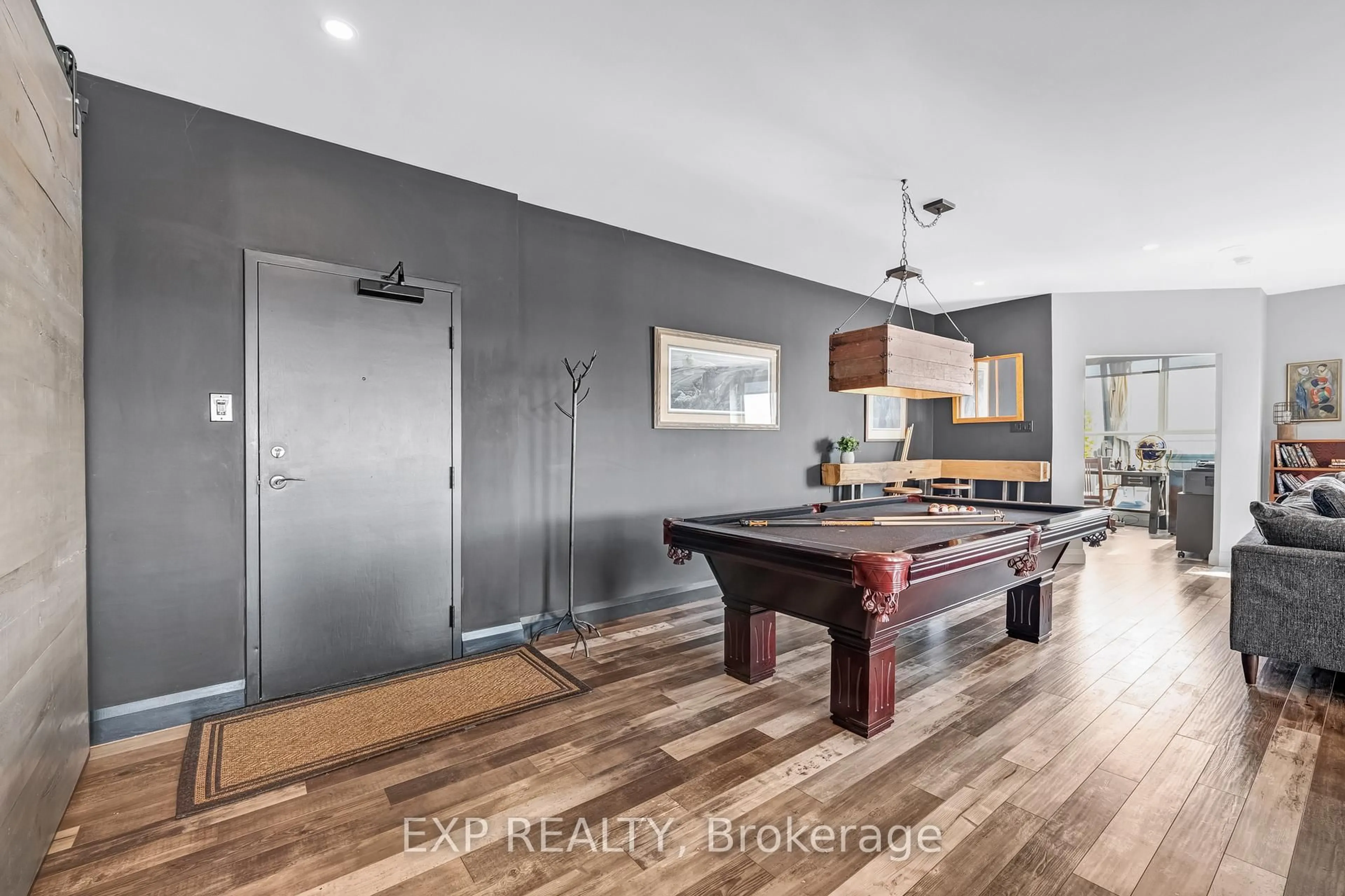 Unknown for 65 Ellen St #1502, Barrie Ontario L4N 3A5