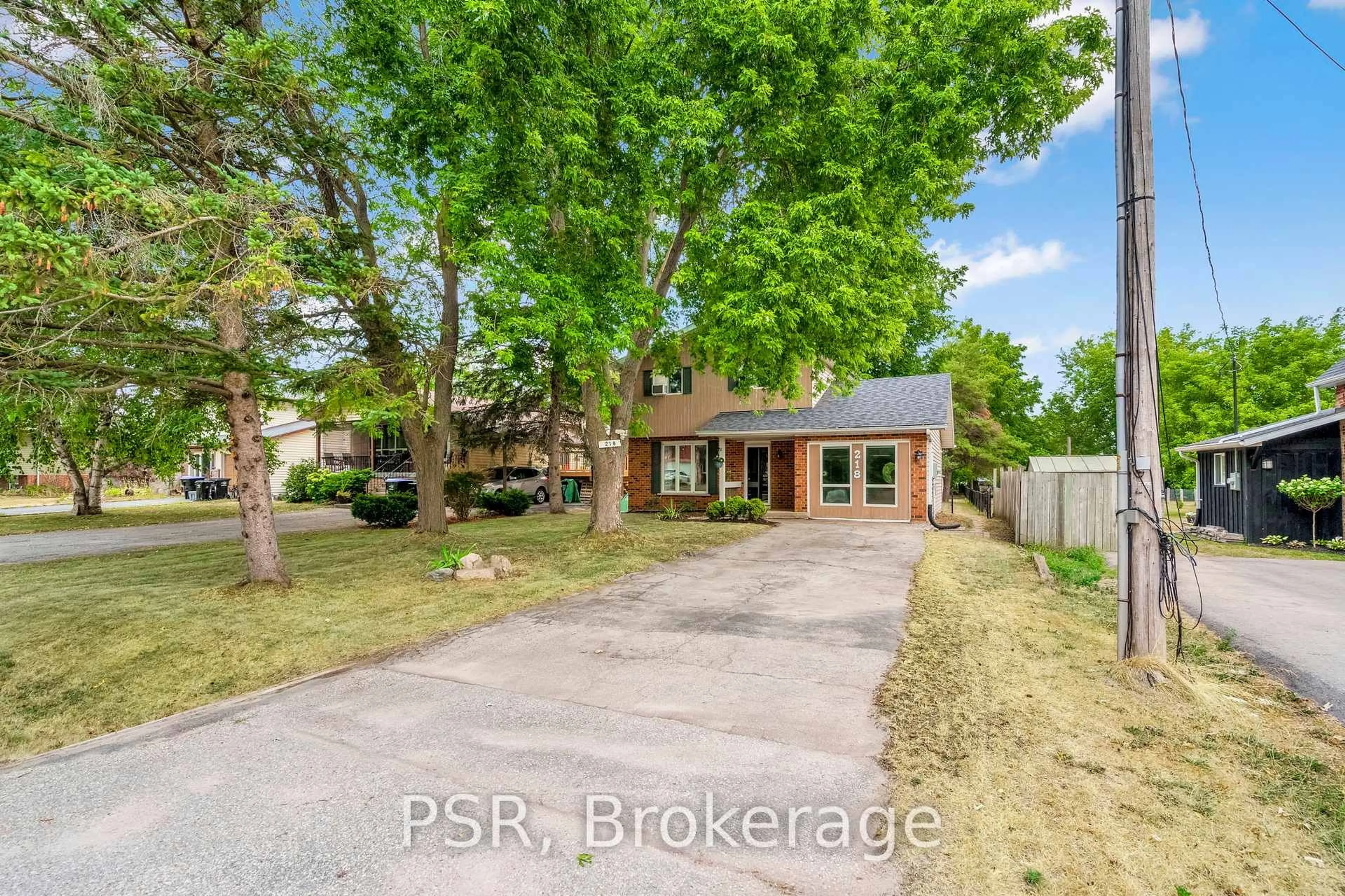 A pic from outside/outdoor area/front of a property/back of a property/a pic from drone, street for 218 John St, Clearview Ontario L0M 1S0