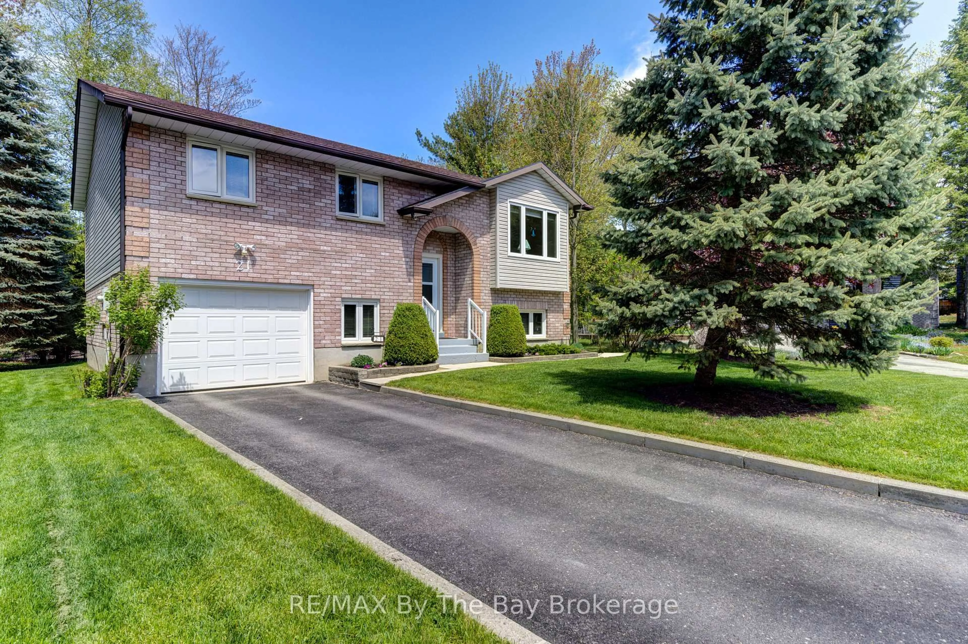 Unknown for 21 Portugal Path, Wasaga Beach Ontario L9Z 1L2