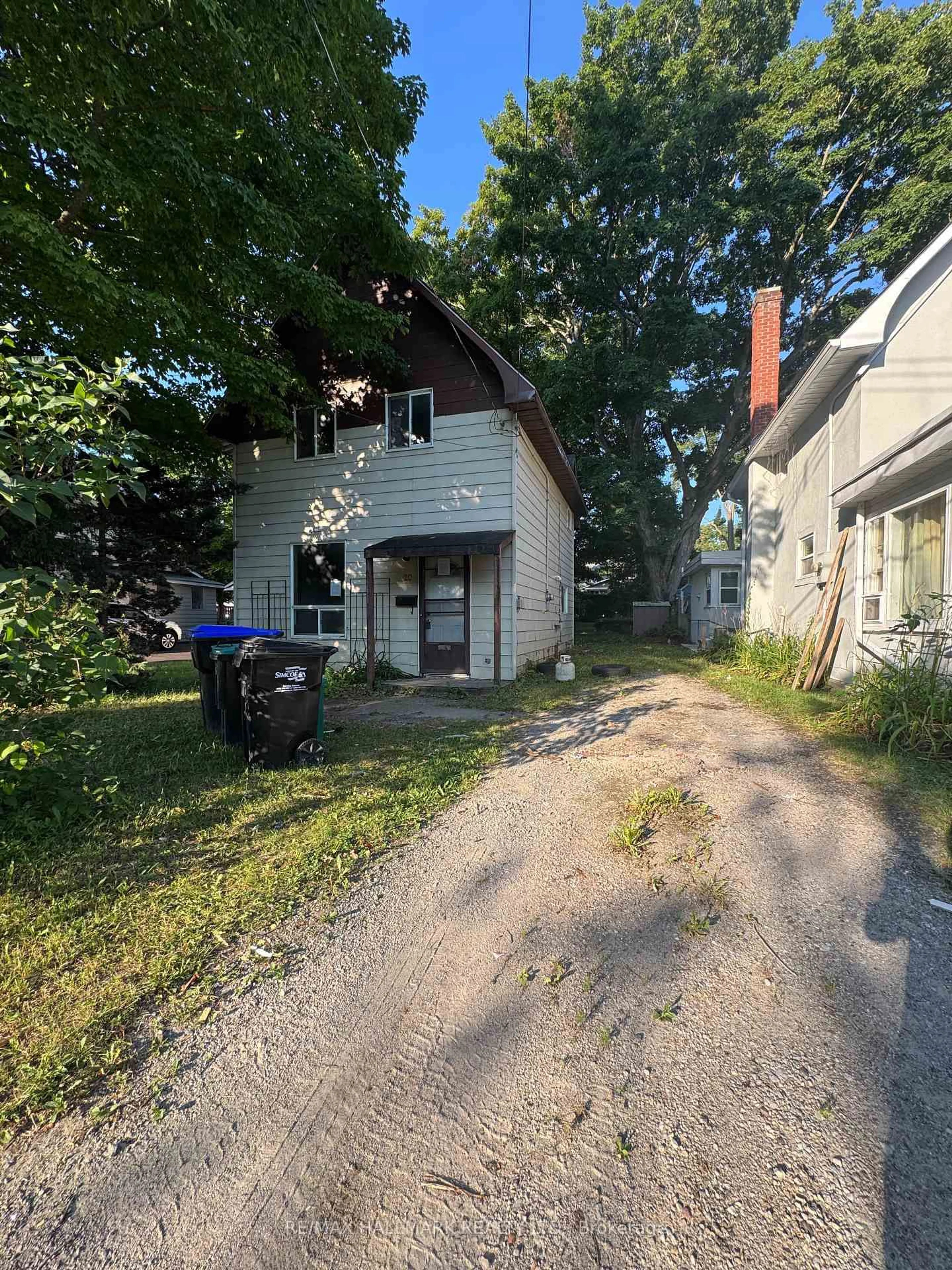 Unknown for 420 Frederick St, Midland Ontario L4R 3P4