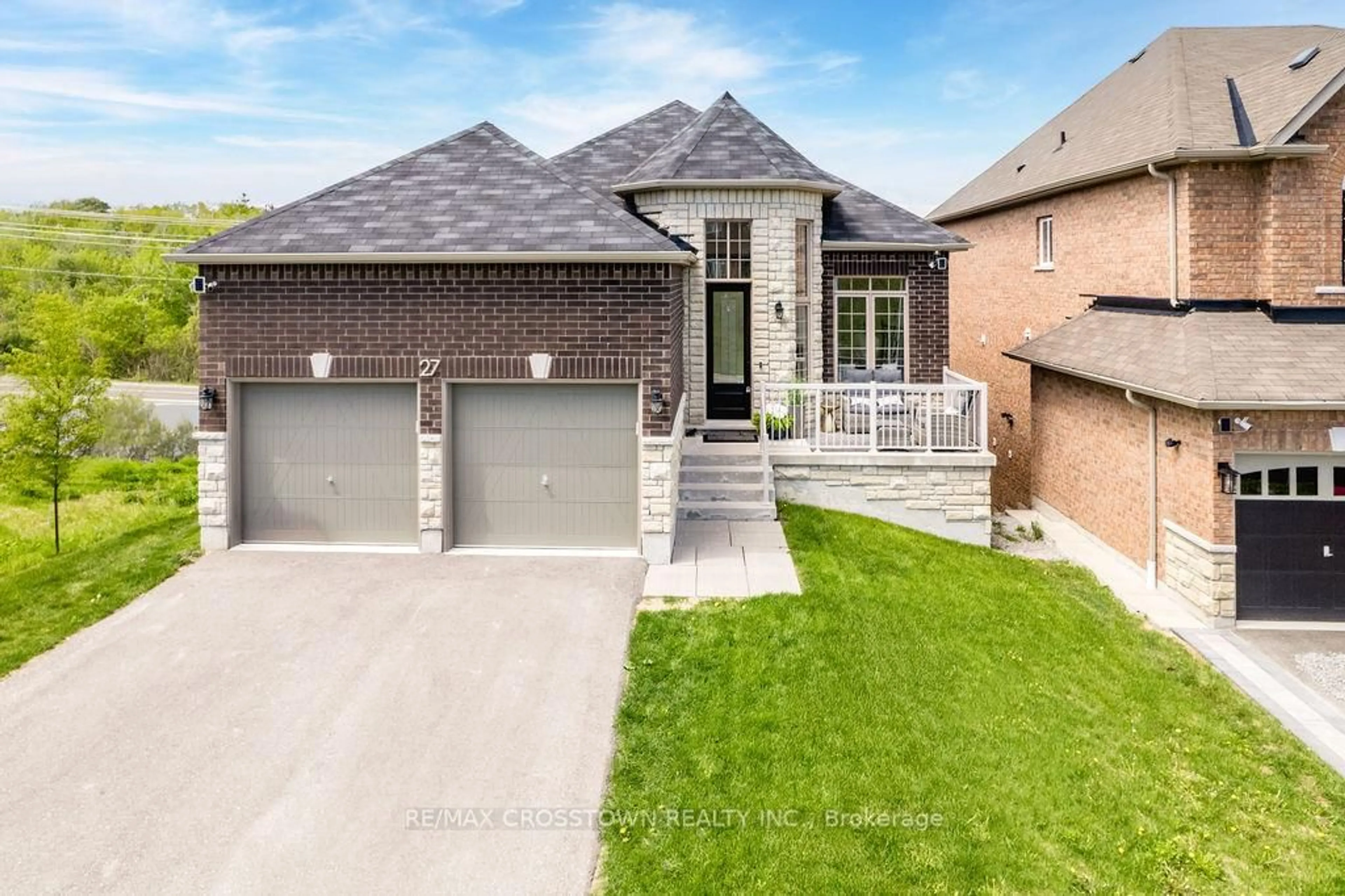 Home with brick exterior material, street for 27 Muirfield Dr, Barrie Ontario L4N 5S4
