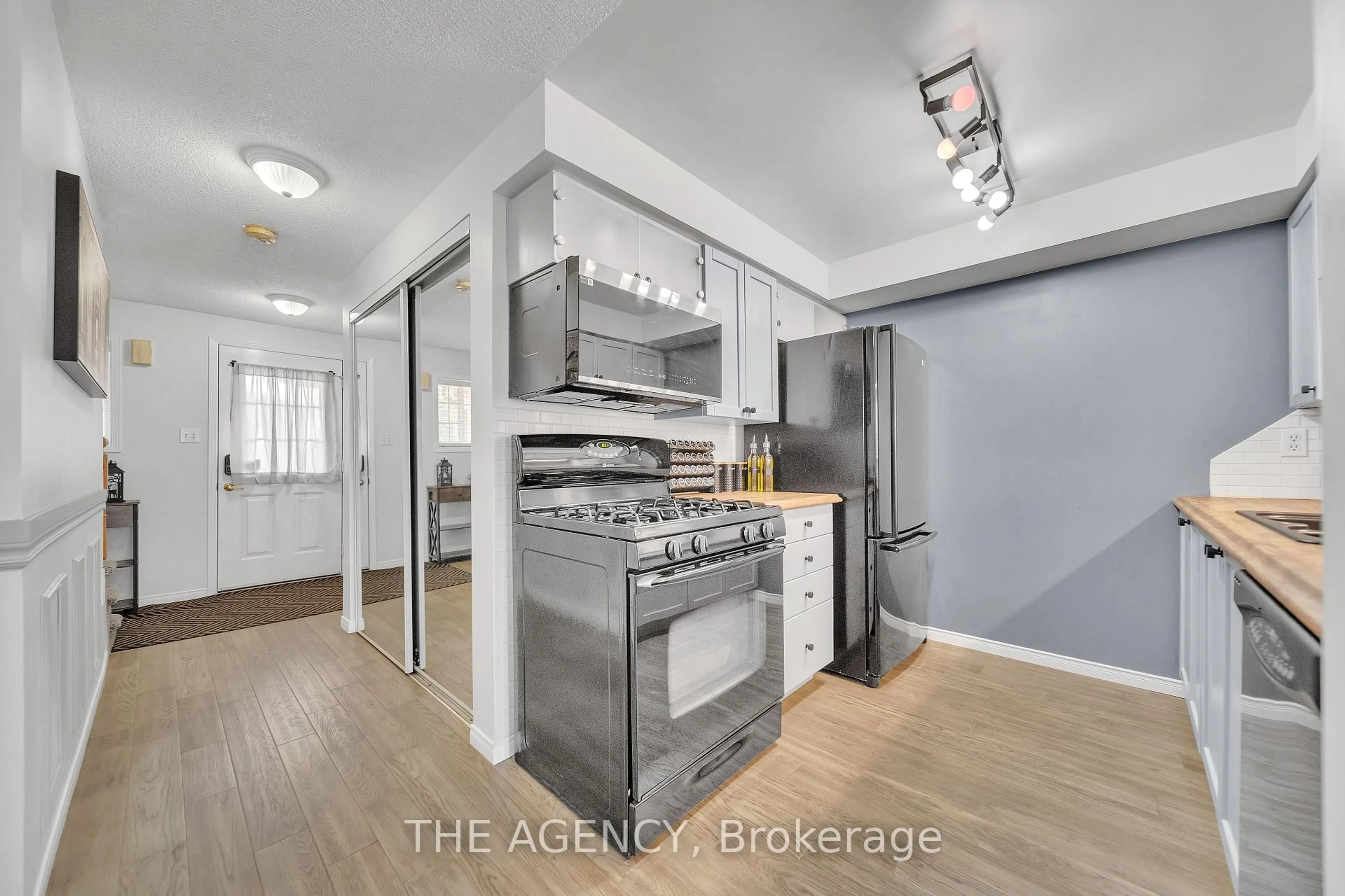 Unknown for 56 Quinlan Rd, Barrie Ontario L4M 7B1