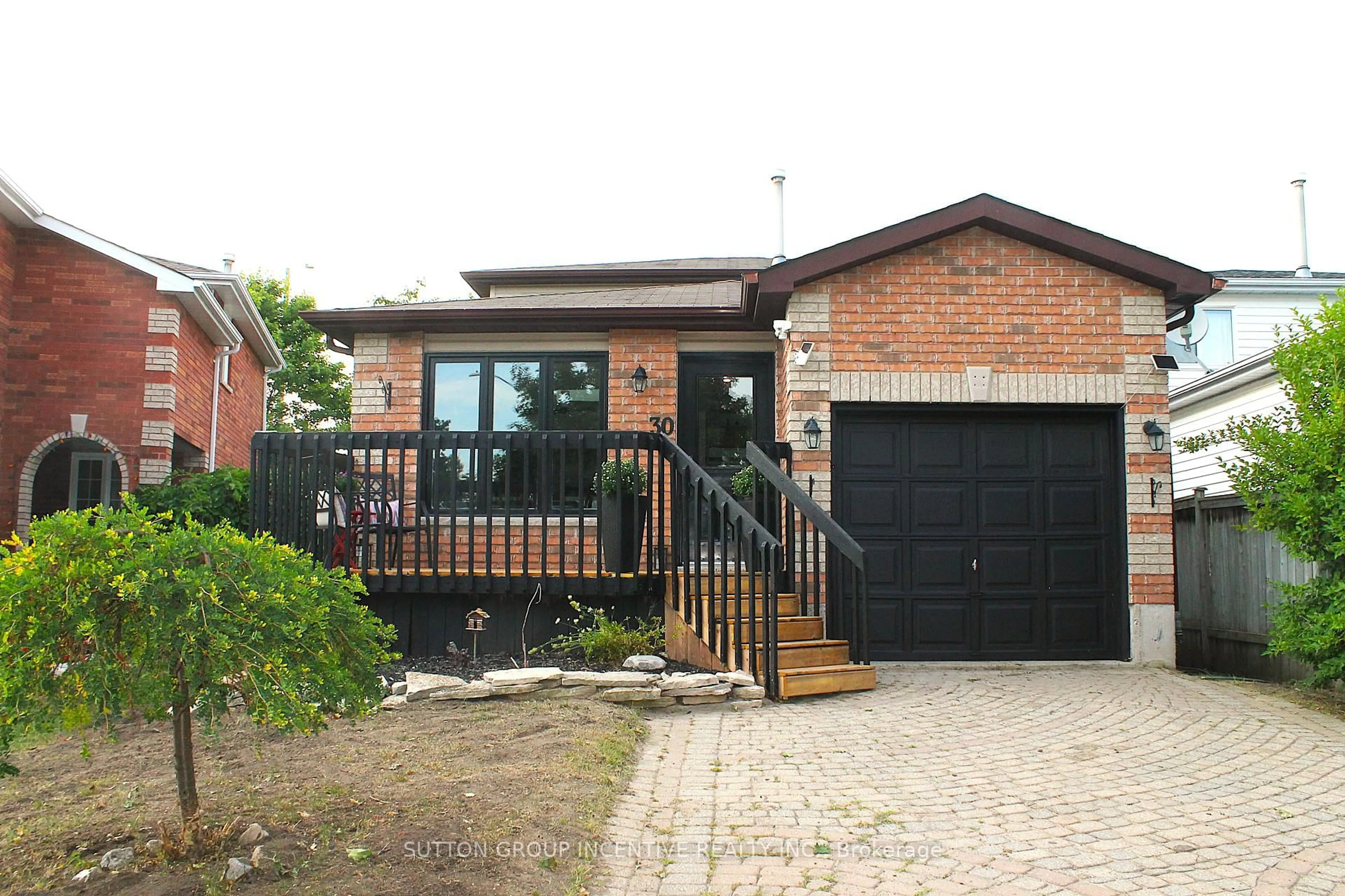 Home with brick exterior material, street for 30 Assiniboine Dr, Barrie Ontario L4N 8G4